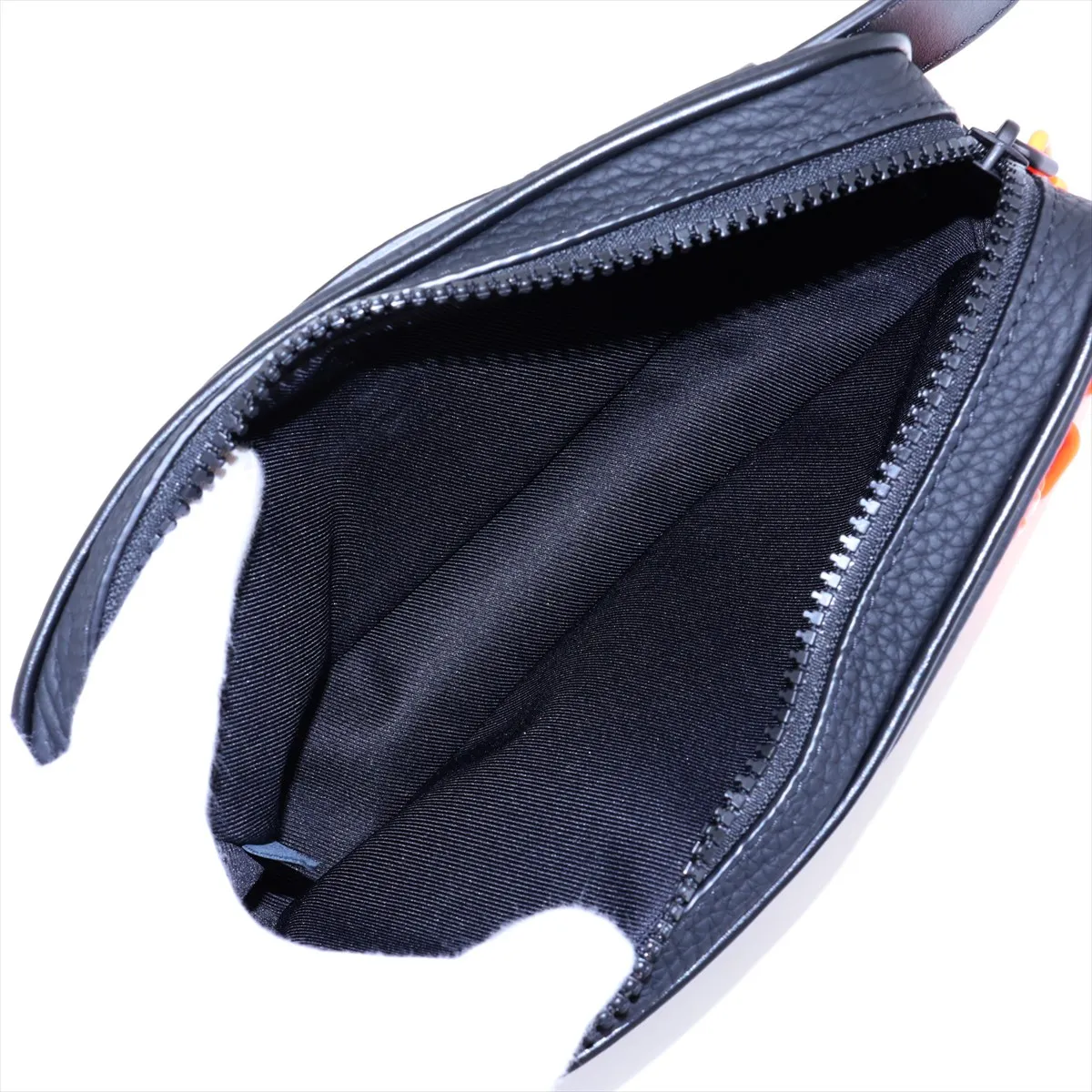 Taurillon Monogram Pochette Volga M53550 PE1282 Black UNIFORM — view 6