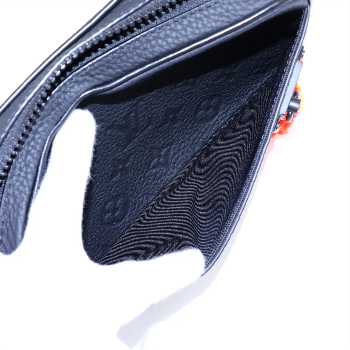 Taurillon Monogram Pochette Volga M53550 PE1282 Black UNIFORM — view 7