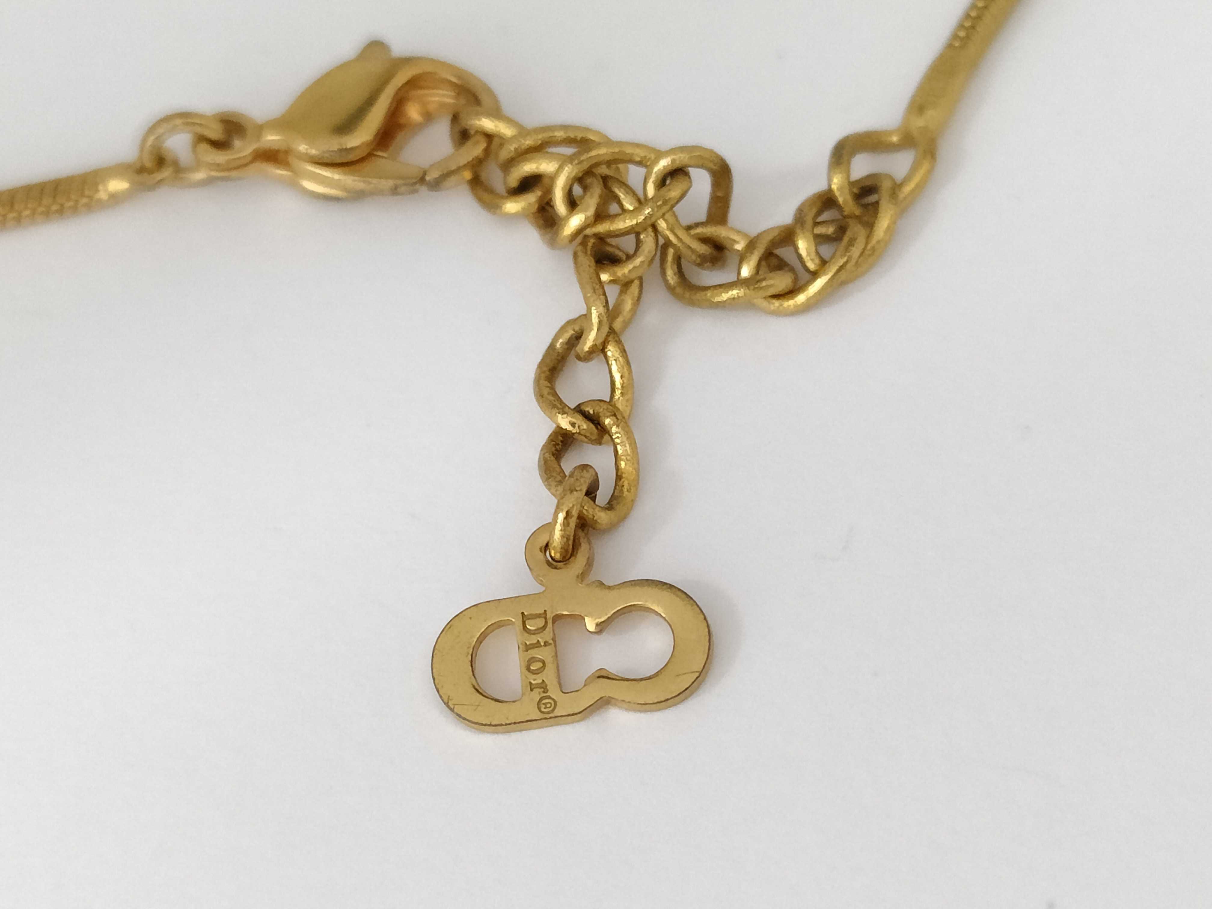 Gold Trotter Plate Necklace — view 5
