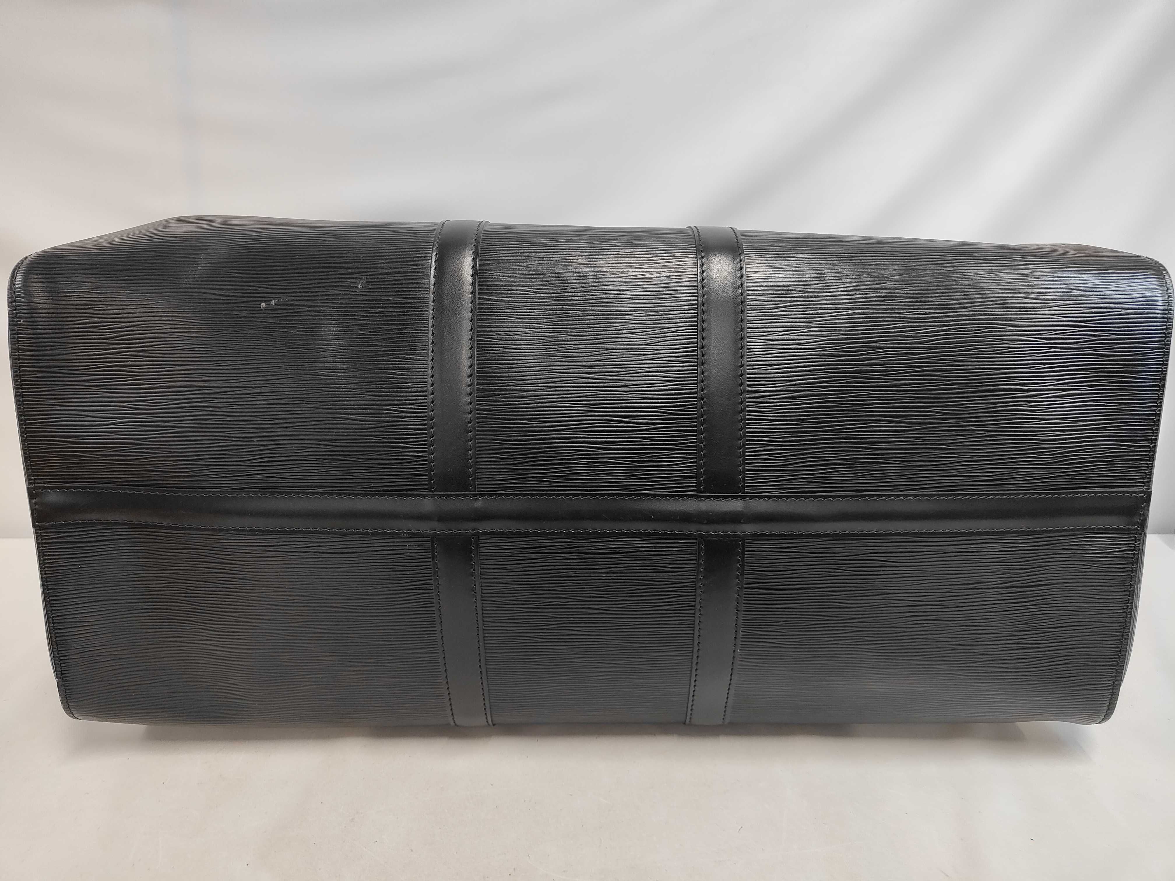 Epi Keepall 60 M42942 SP0075 Black Boston Bag — view 4