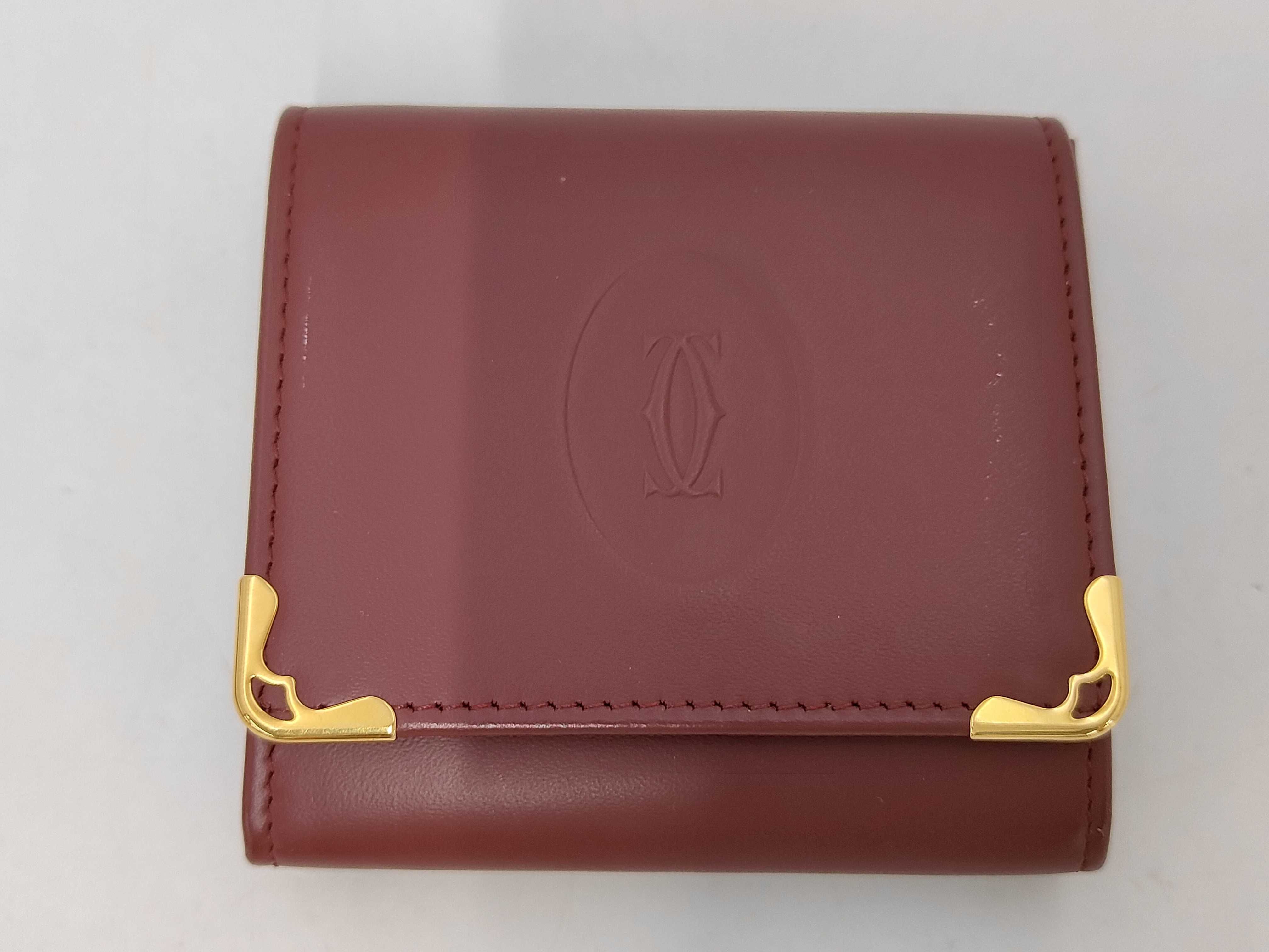 Must Coin Case, Leather, Bordeaux, Mold