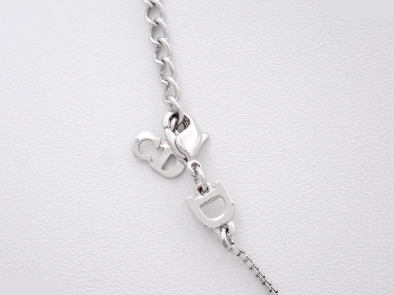 Other lines: Precious metal necklaces and pendants, chain approximately 44cm. — view 2