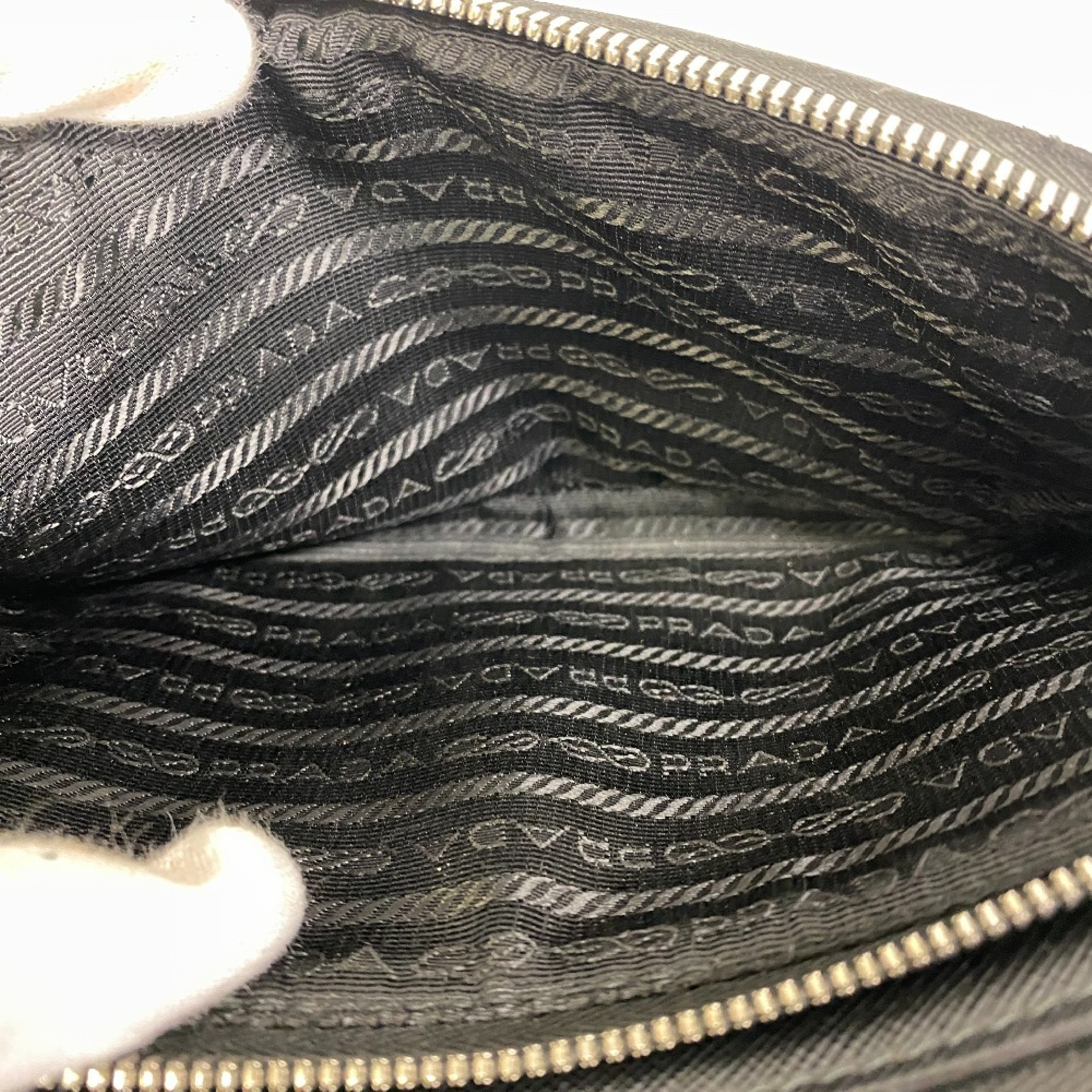 2VH156 Waist Pouch, Triangle Logo Plate, Leather Body Bag, Black, Brand Shoulder Bag — view 8