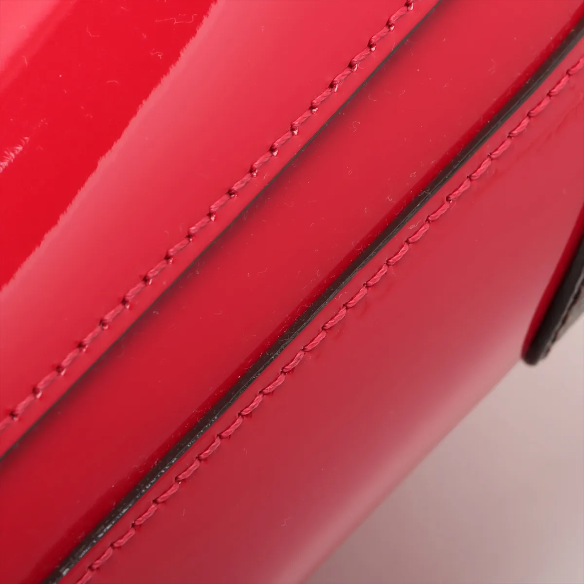 Monogram Venice M52473 PL3108 Red — view 11