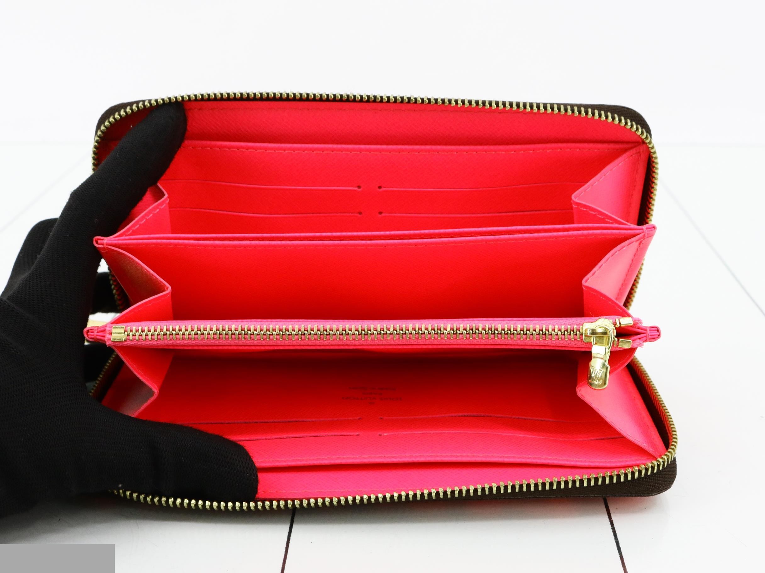 Zippy Wallet Fuchsia — view 4