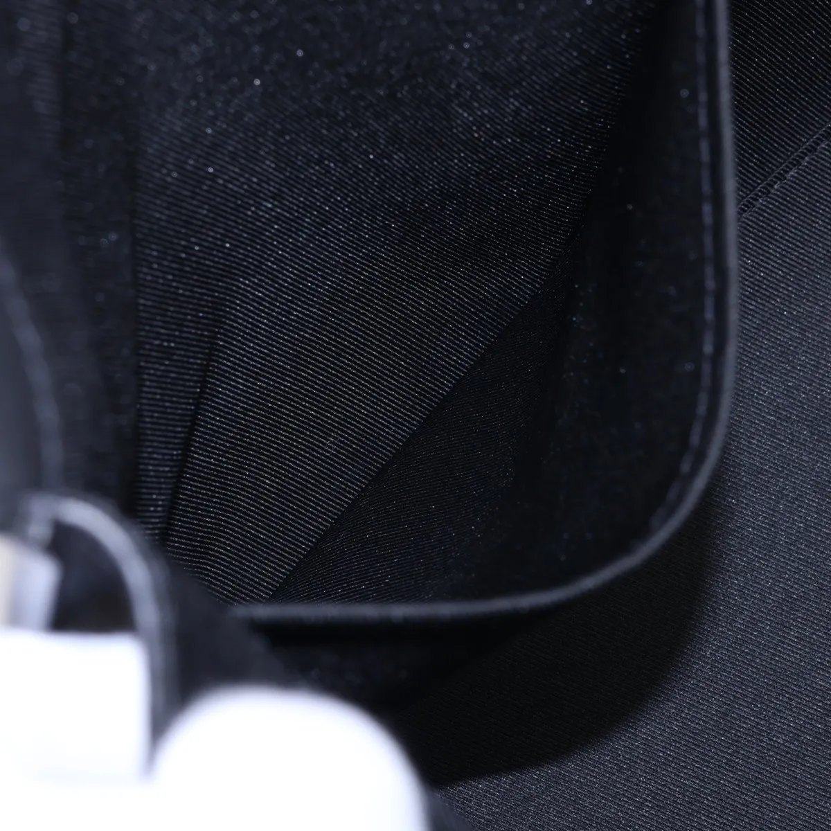 LV Aerogram Takeoff Tote M57308 Black (RFID detected) — view 9