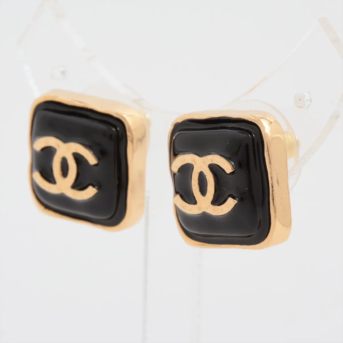 Cocomark B26V Earrings (for both ears) GP Black x Gold Thread Dull — view 3