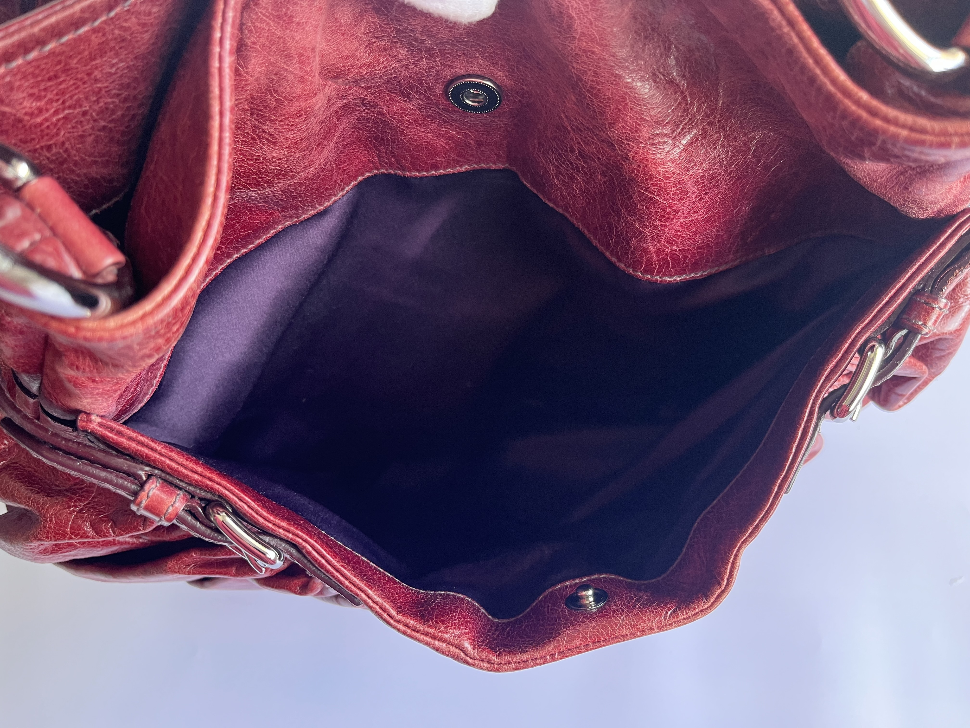Vitello Luxe Red Burgundy One-Shoulder Bag — view 12