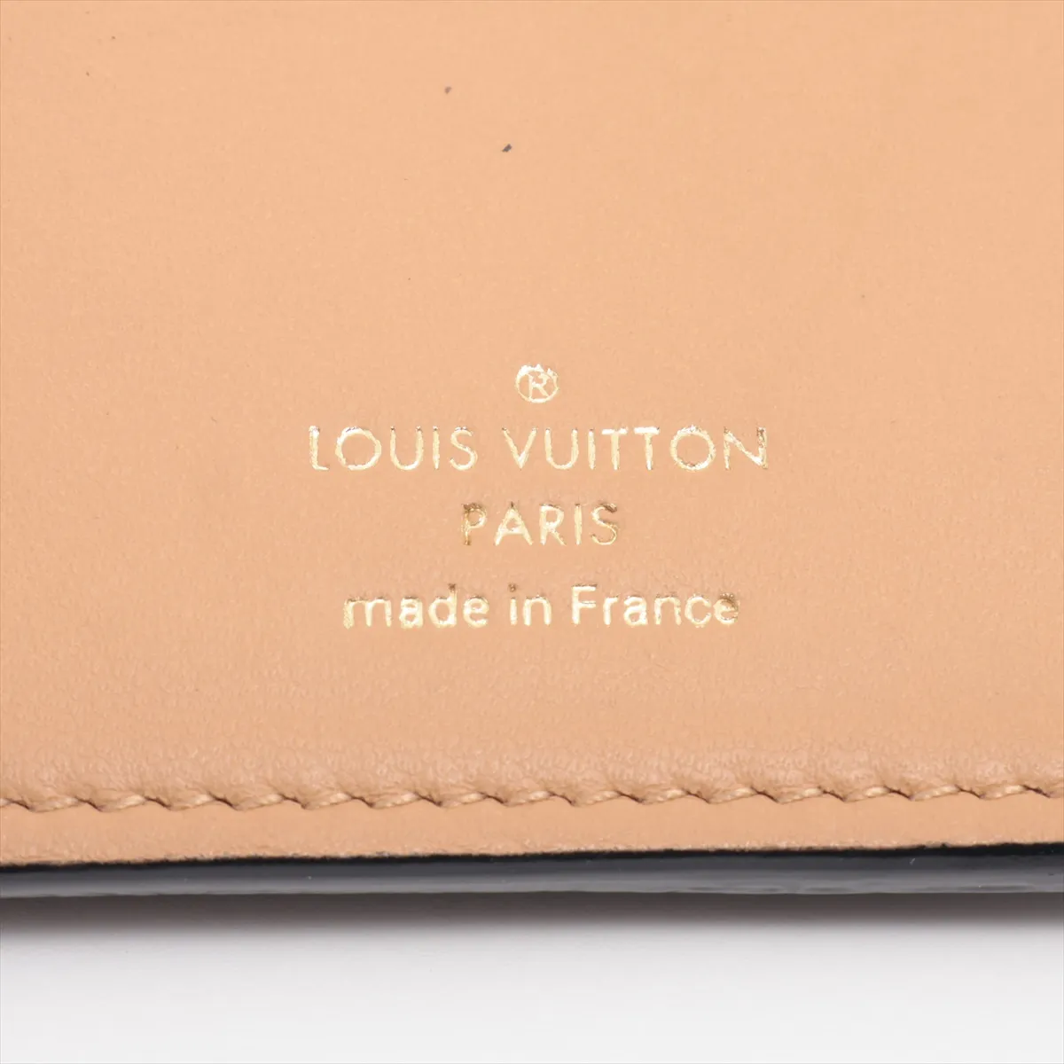 Taurillon LV Vertical Wallet Compact M81330 Noir Long Wallet Serial Unknown — view 7