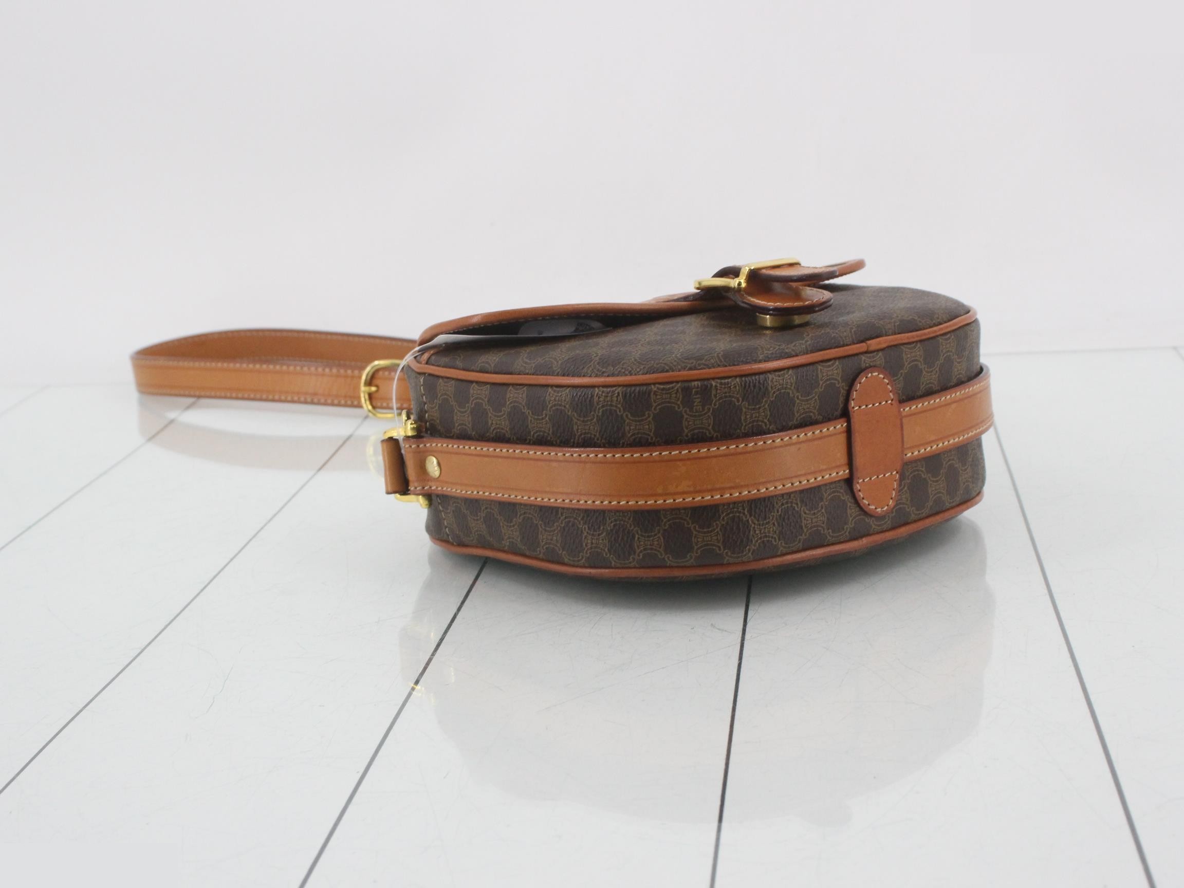 Macadam Triomphe Brown Shoulder Bag 334 — view 5