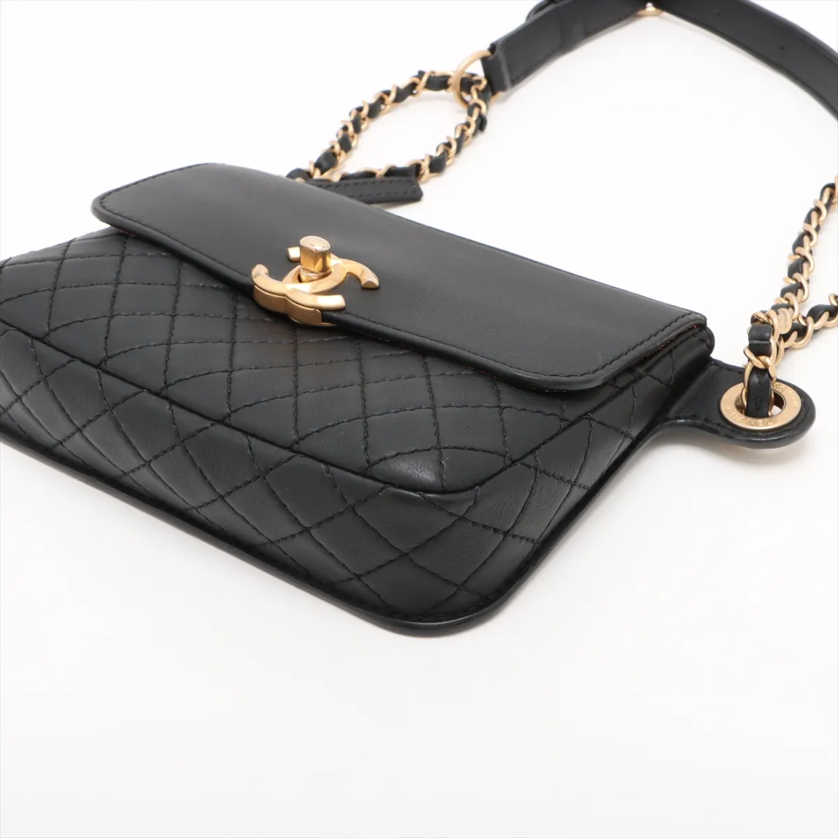 Matelasse Lambskin Body Bag Black Gold Hardware 29018435 29th Series — view 4