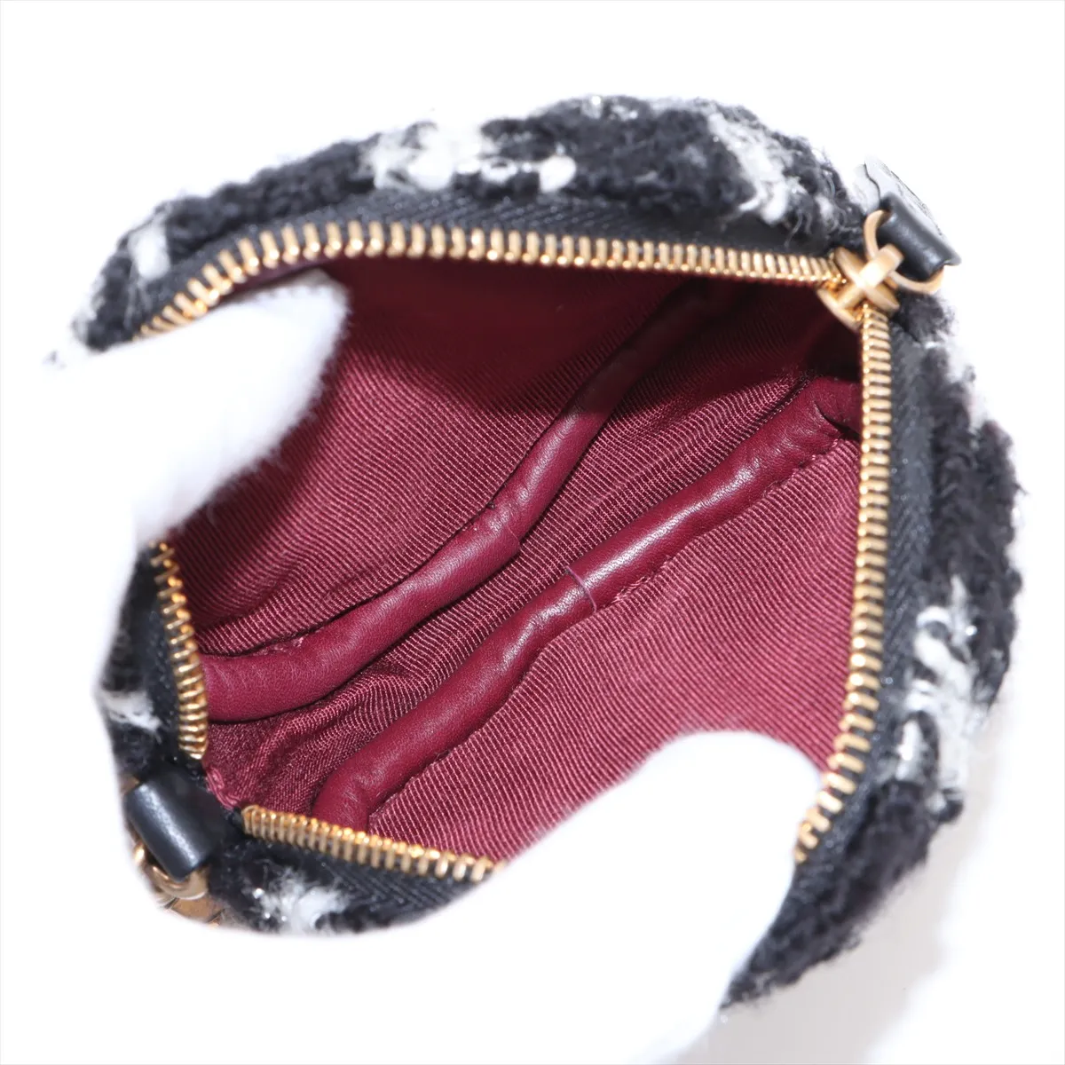 Matelasse Lambskin Body Bag Black Gold Hardware 29018435 29th Series — view 9