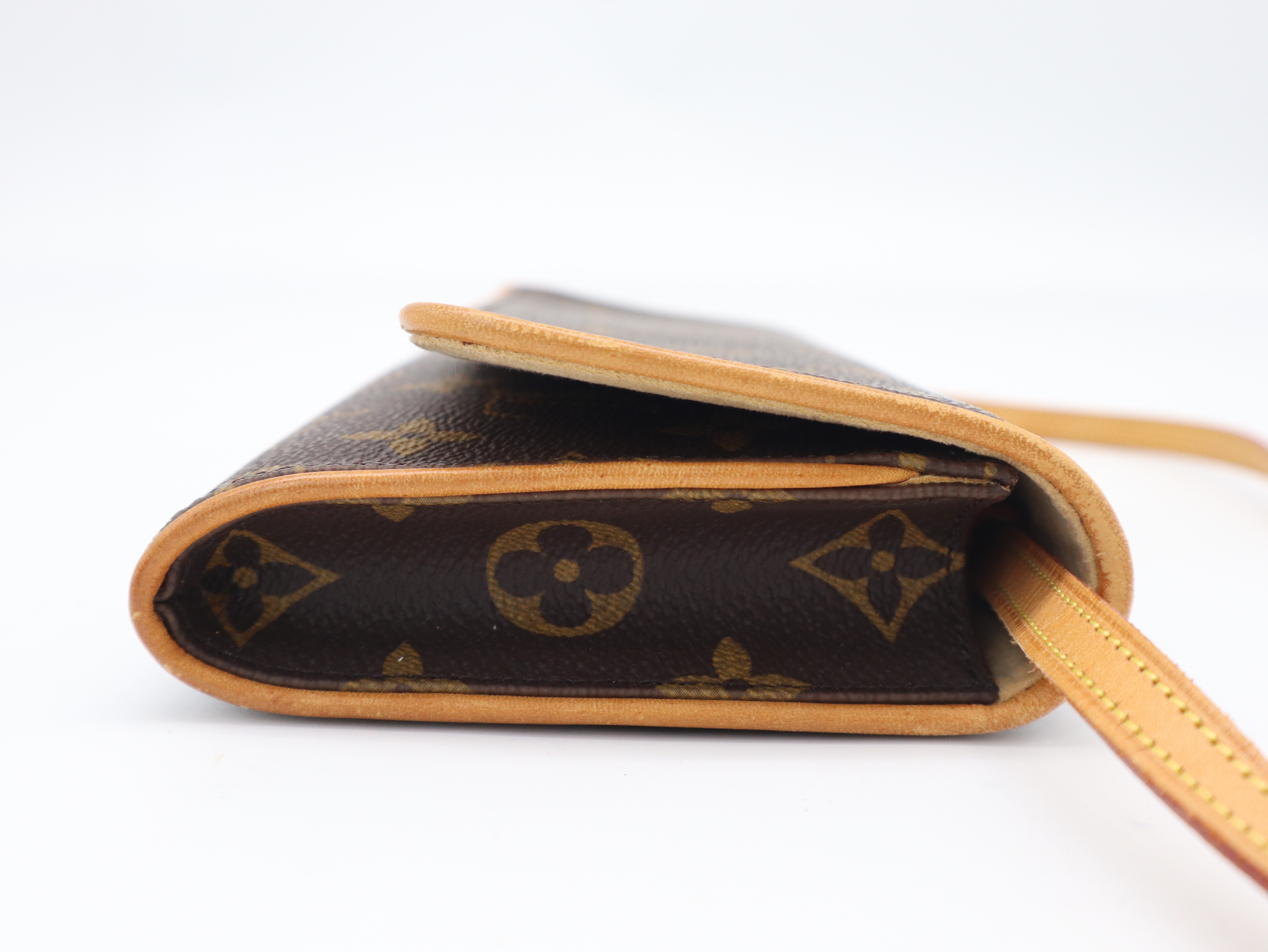 M51852 Monogram Pochette Twin Shoulder Bag — view 4