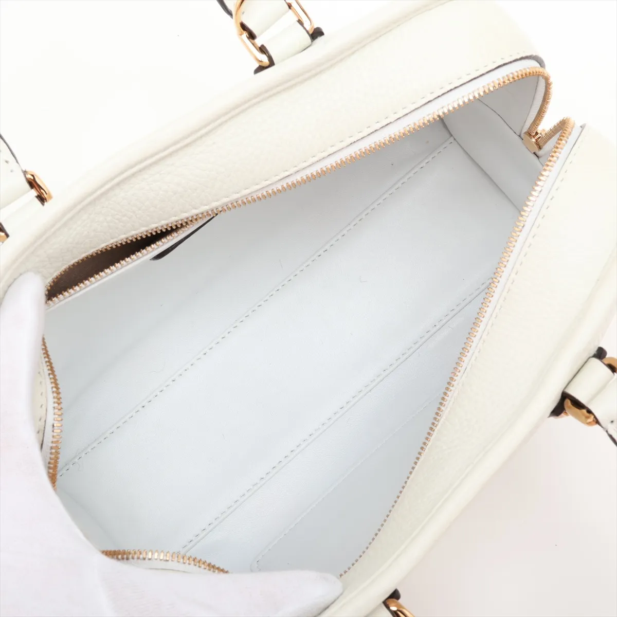 Amazona 23 Leather 2-Way Handbag, White — view 8