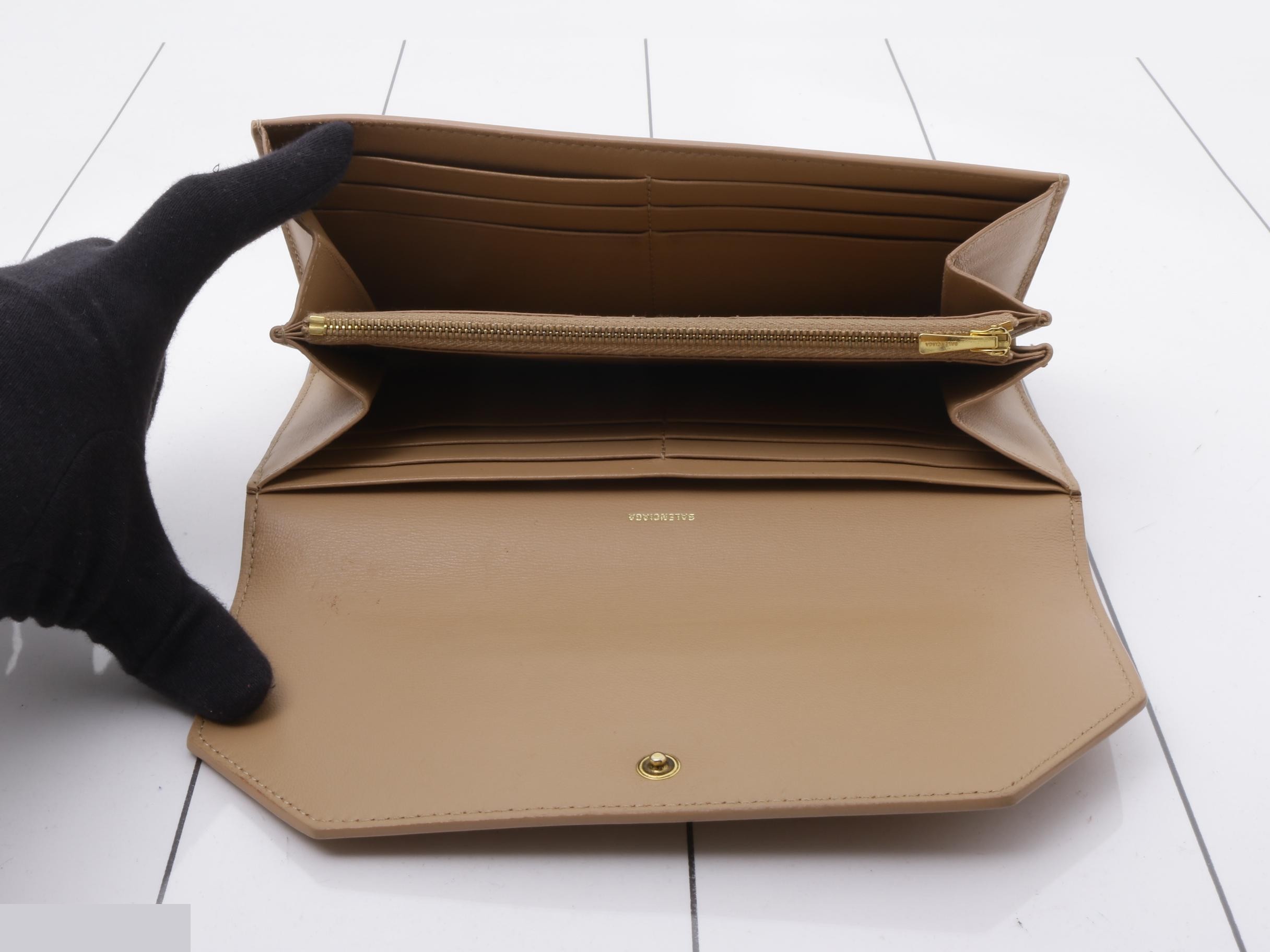 long wallet — view 4