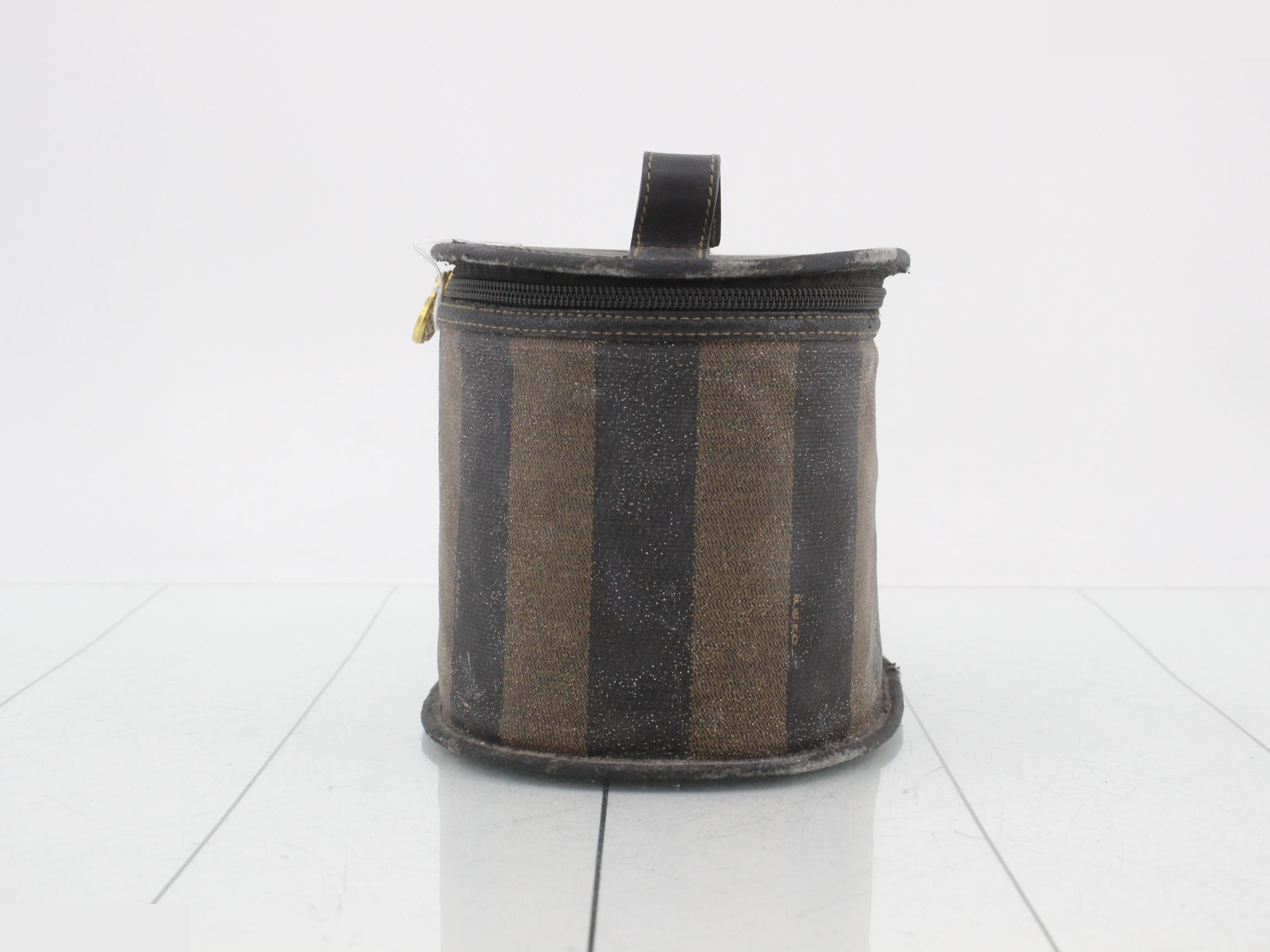 handbag — view 3