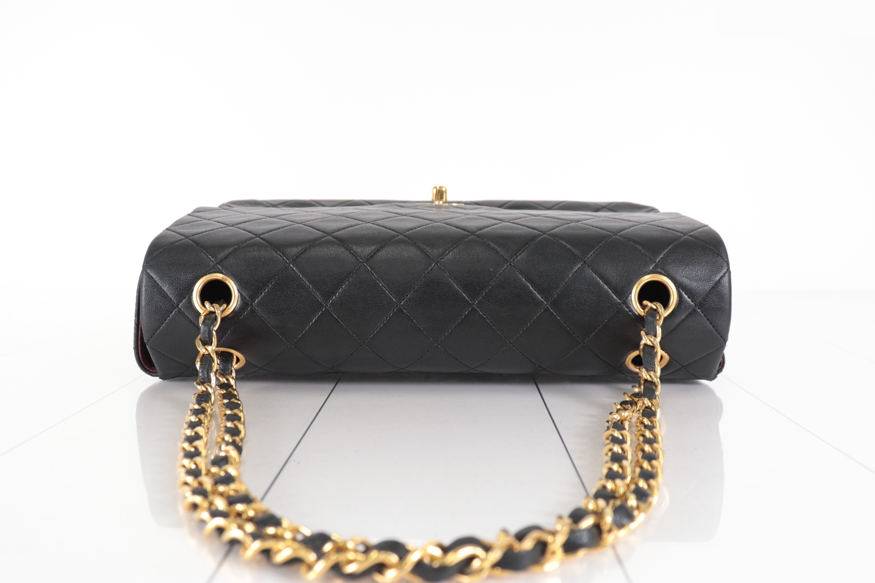 Lambskin chain shoulder bag with inner pouch, unit #1 — view 6