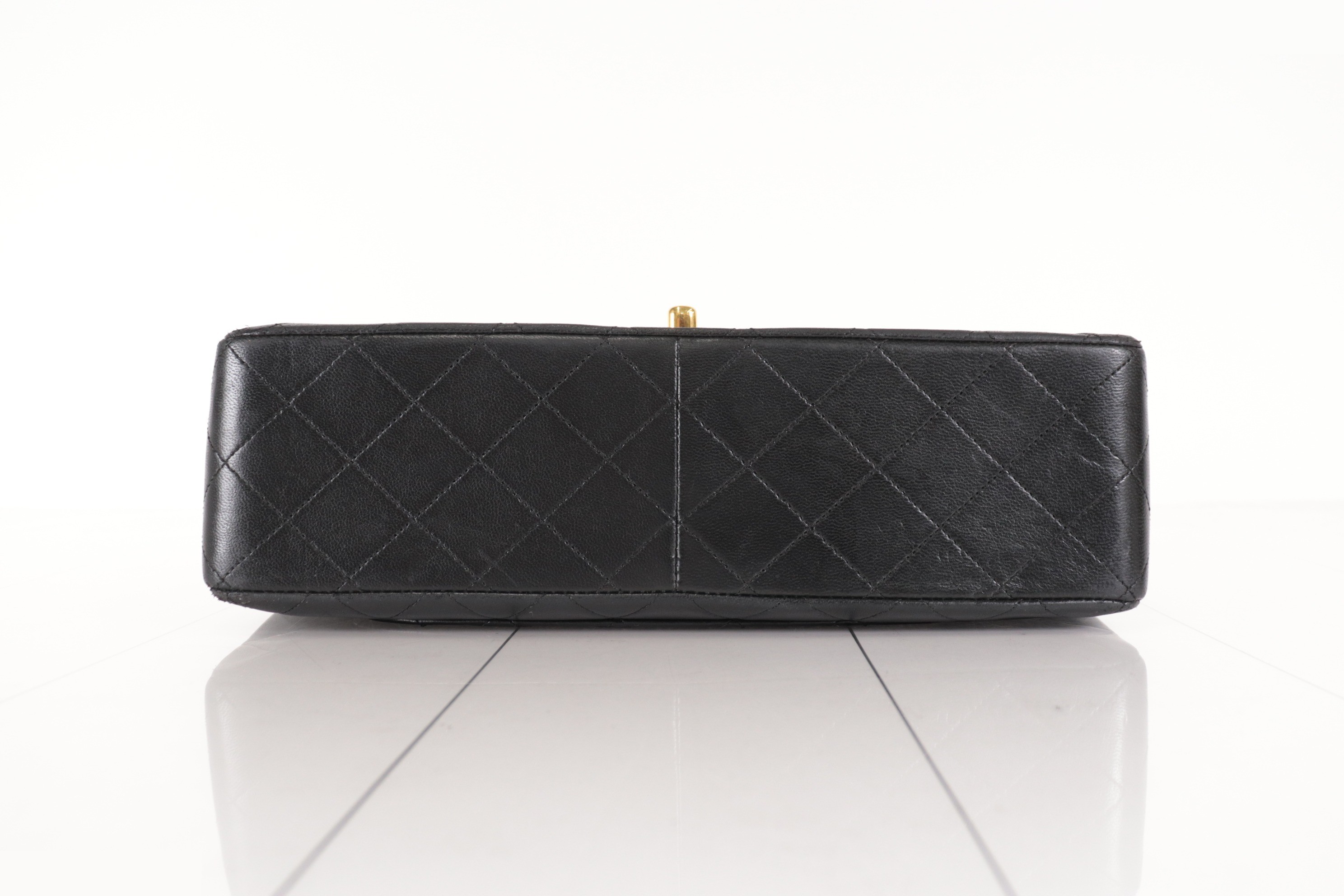 Lambskin chain shoulder bag with inner pouch, unit #1 — view 7