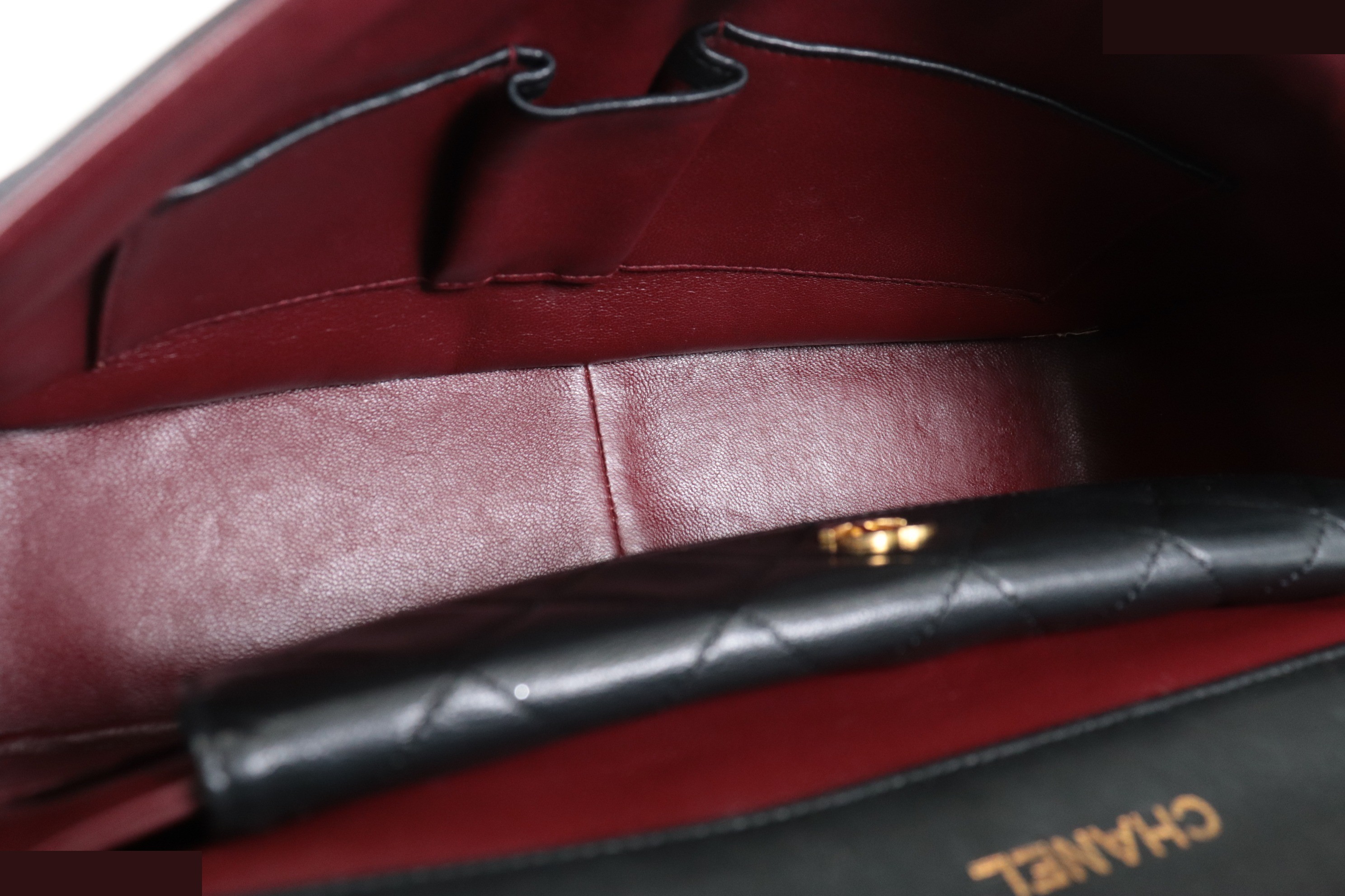 Lambskin chain shoulder bag with inner pouch, unit #1 — view 9