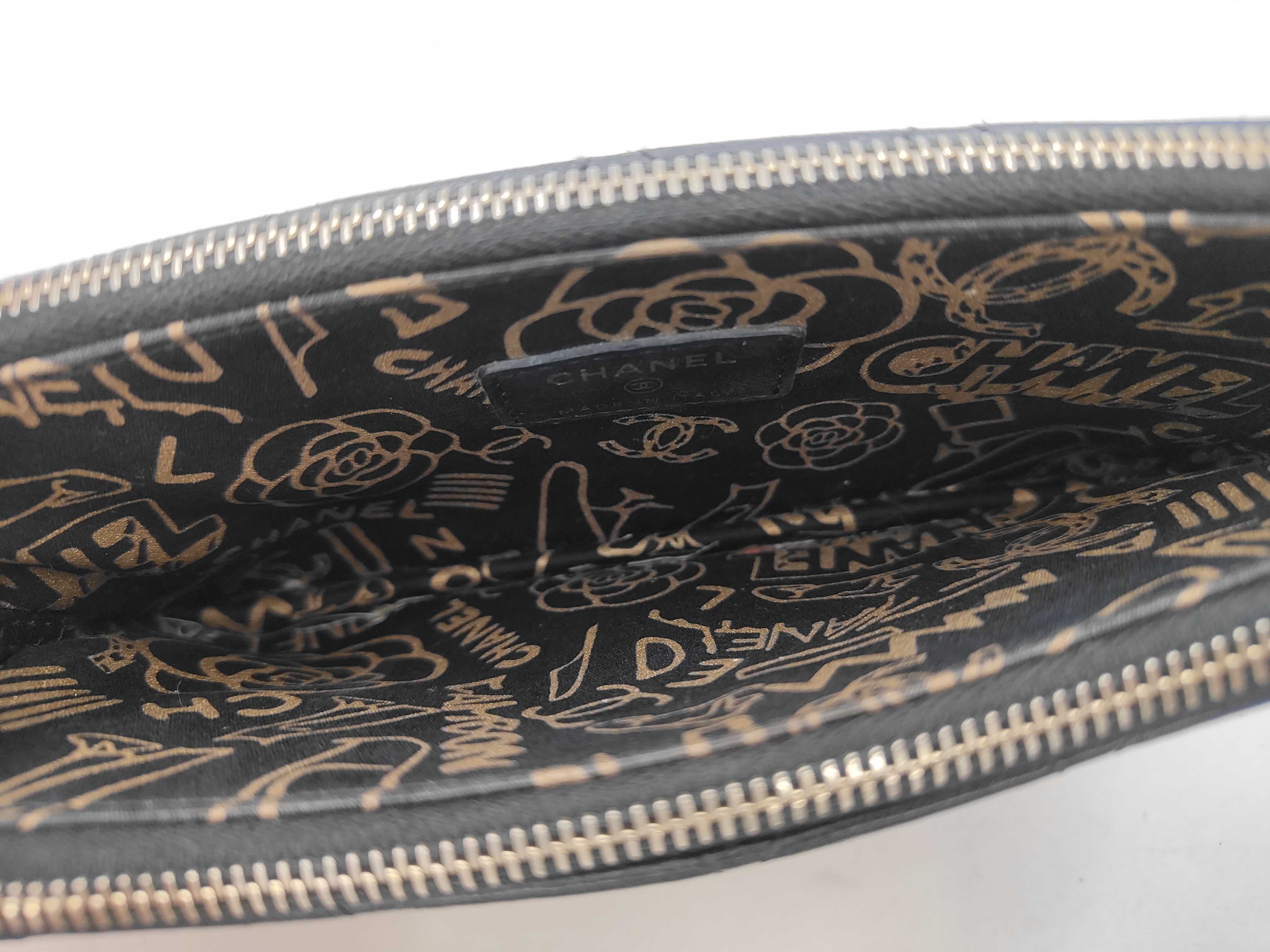 Matelassé Chain Wallet Shoulder Bag — view 5