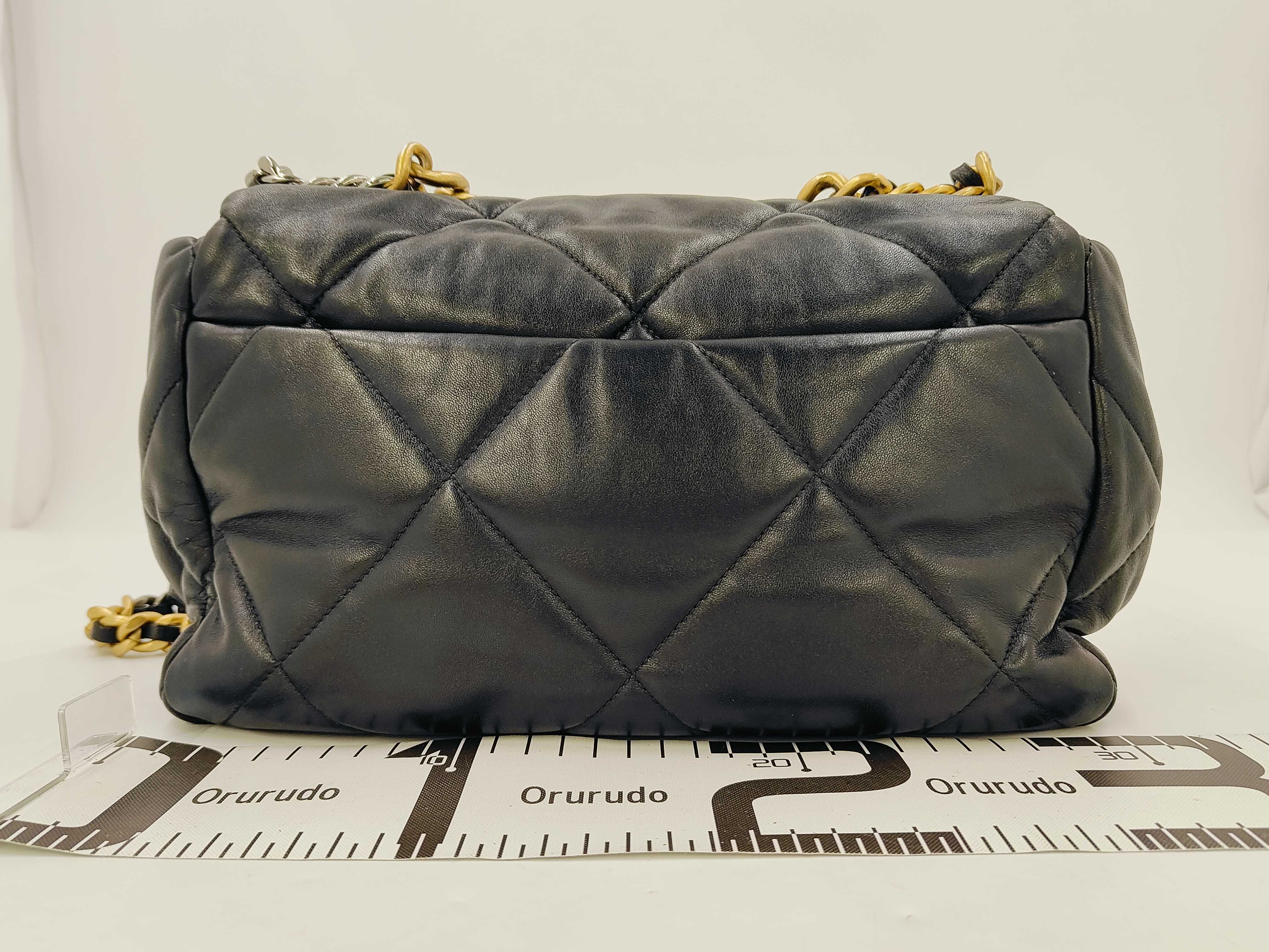 19 Lambskin Gold Hardware Chain Shoulder Bag, Serial Number , AS1161, Black Shoulder Bag — view 2