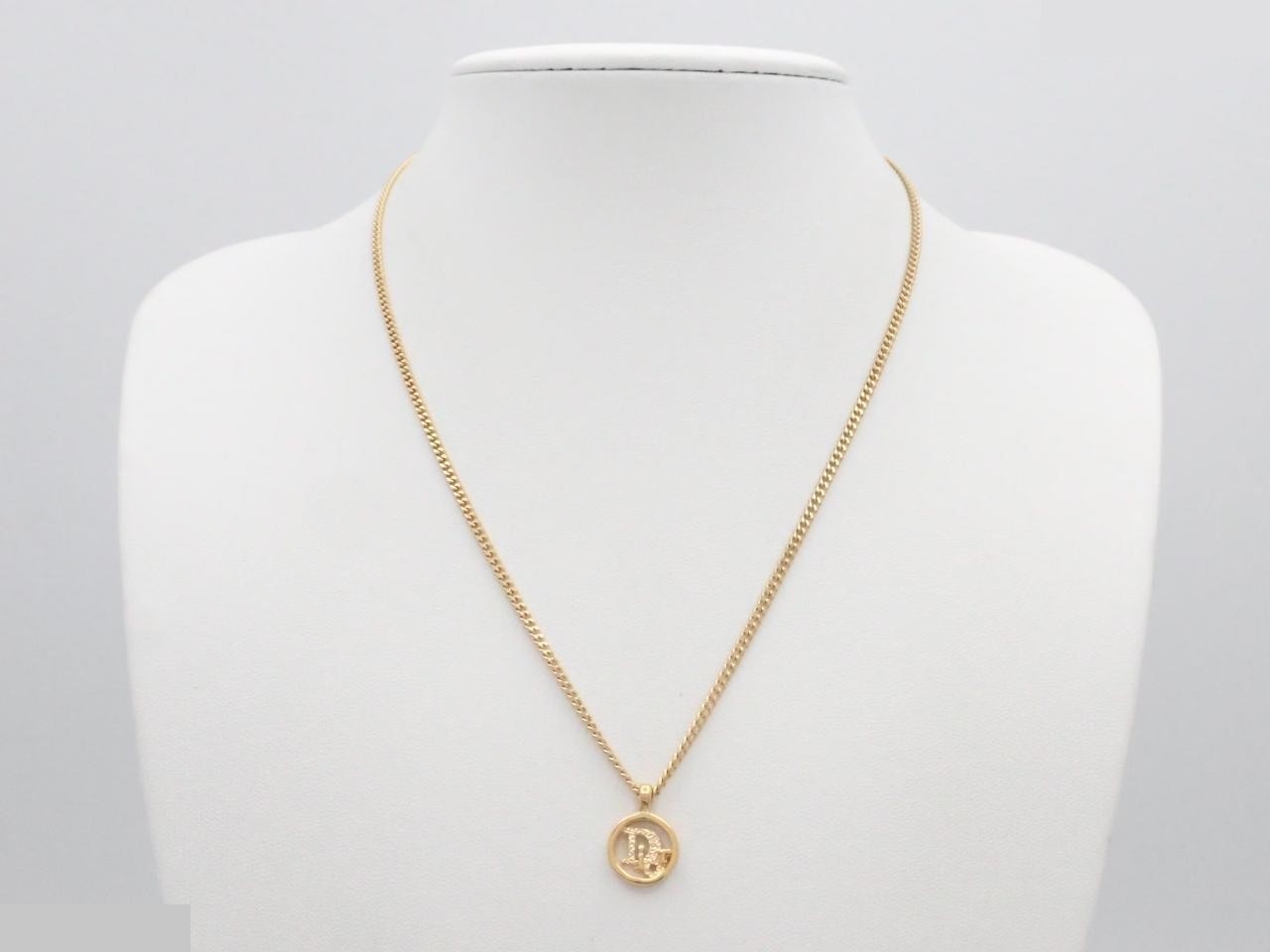 Other lines: Precious metals, necklaces, pendants — view 3