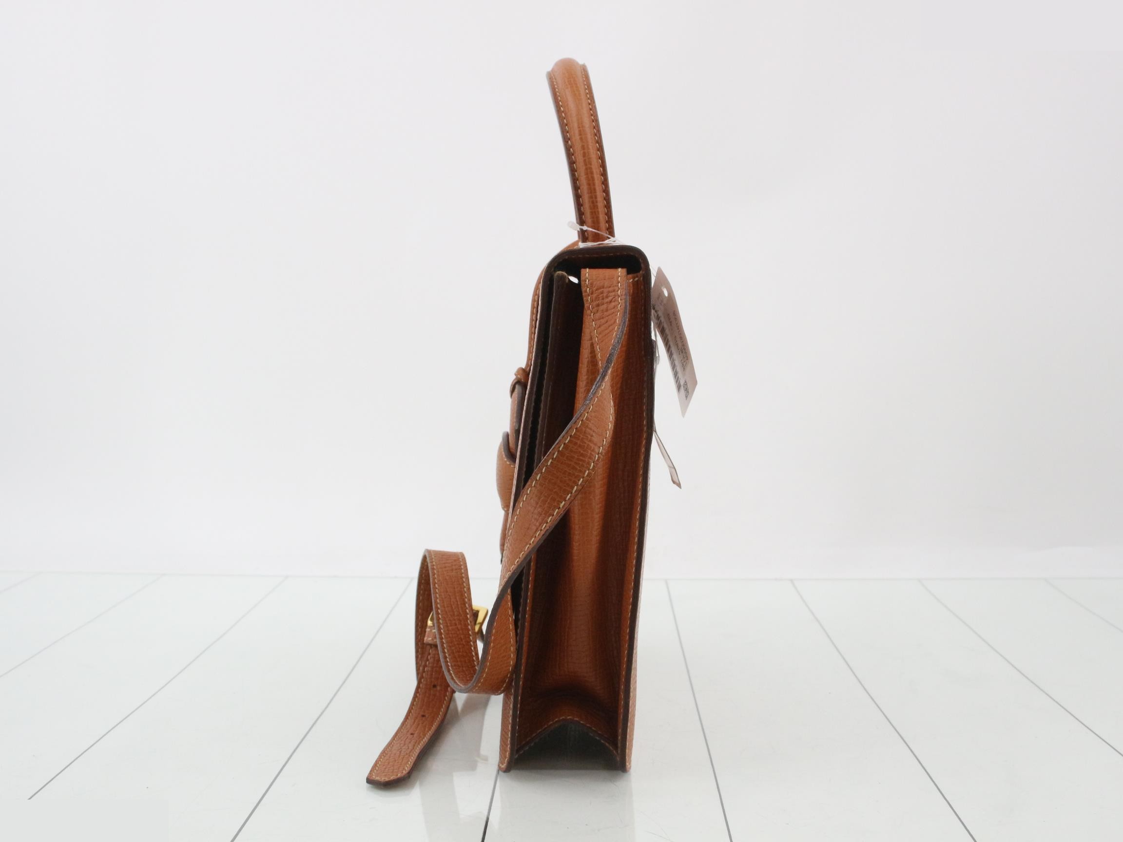 handbag — view 3