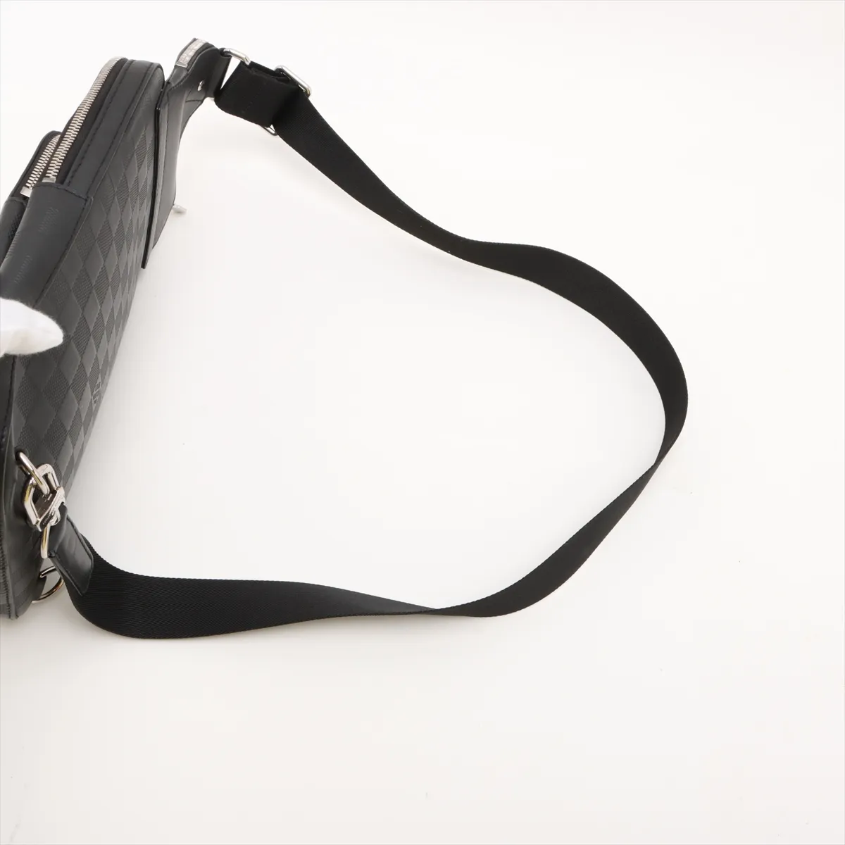 Damier Infini Avenue Sling Bag N45303 Black x Gray (RFID detected) — view 6