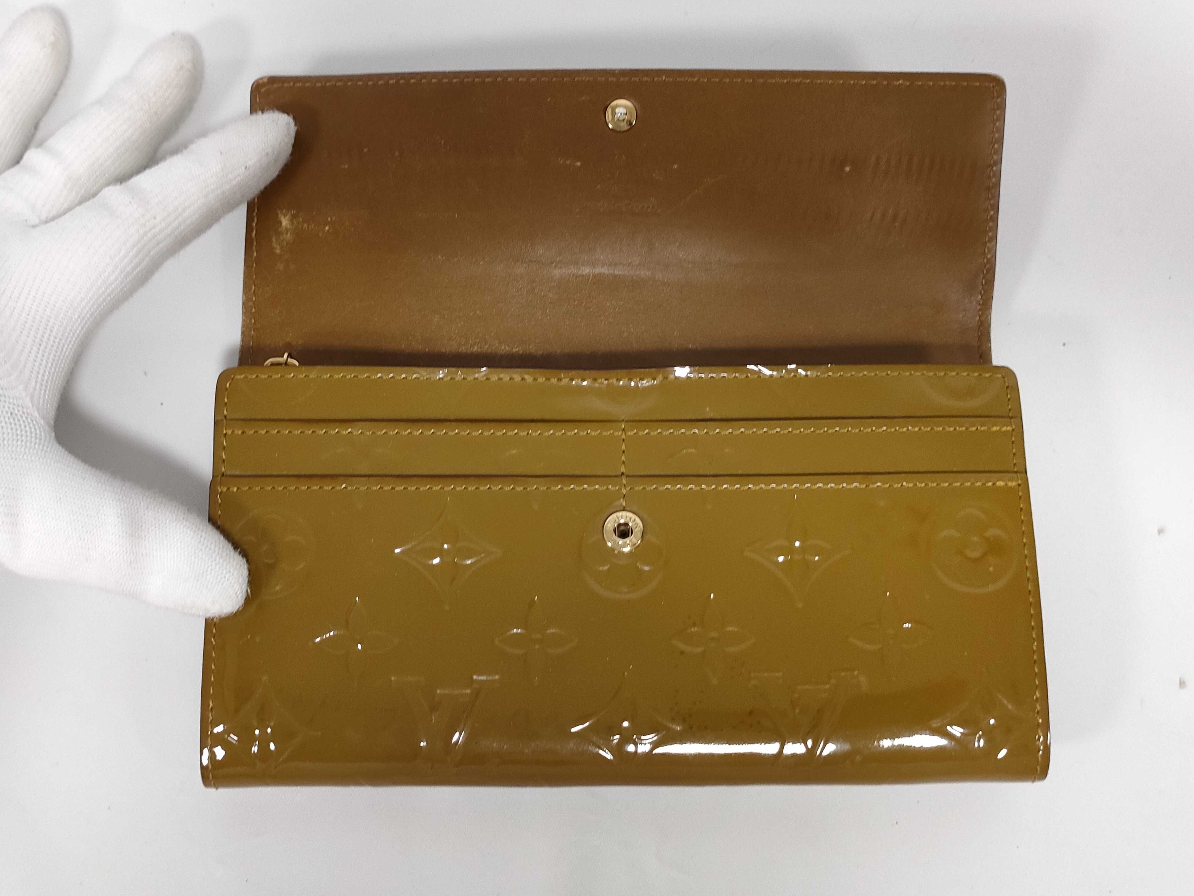 Vernis Portefeuille Sarah Monogram Vernis Wallet — view 9