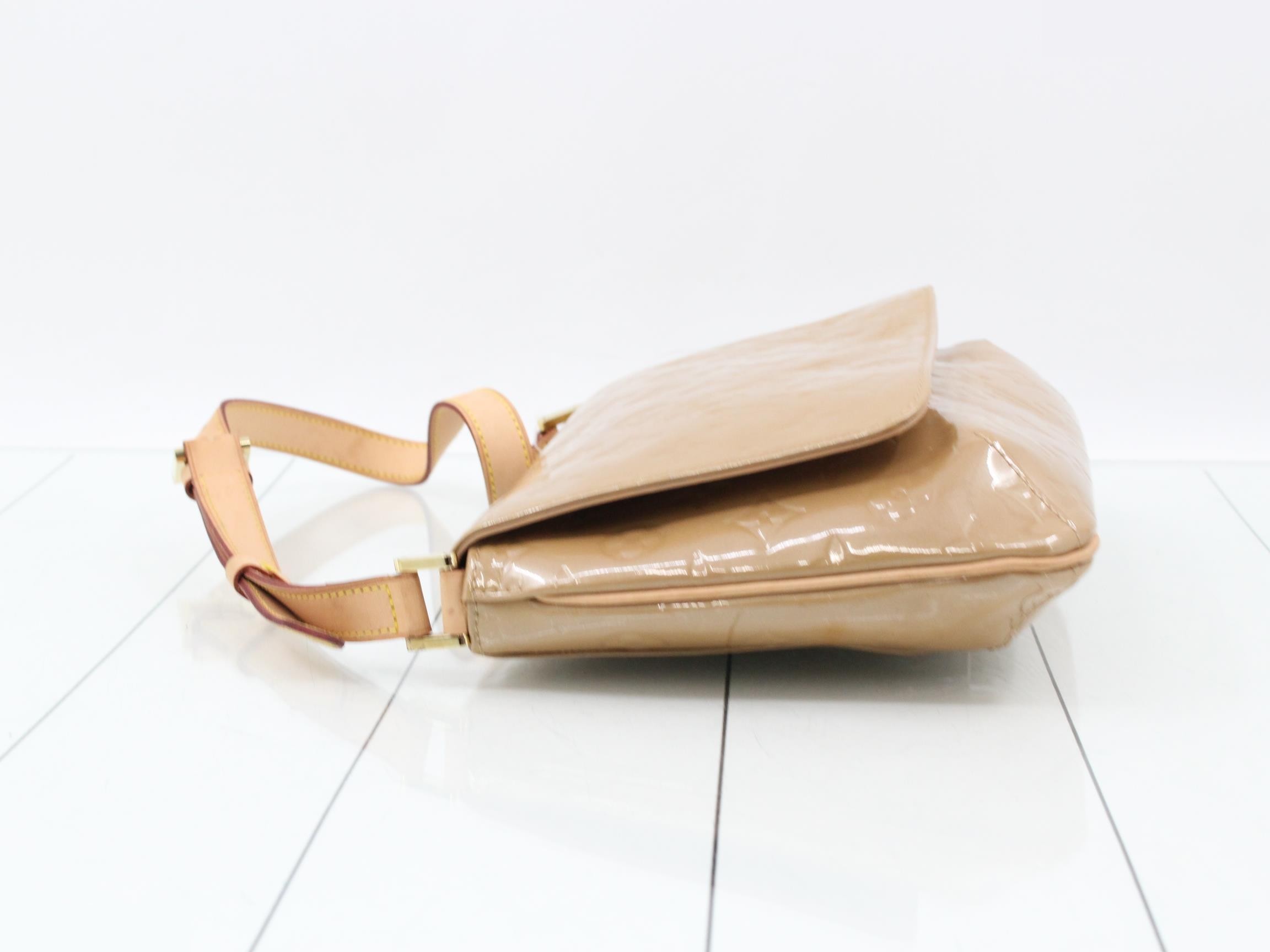 Shoulder bag — view 4