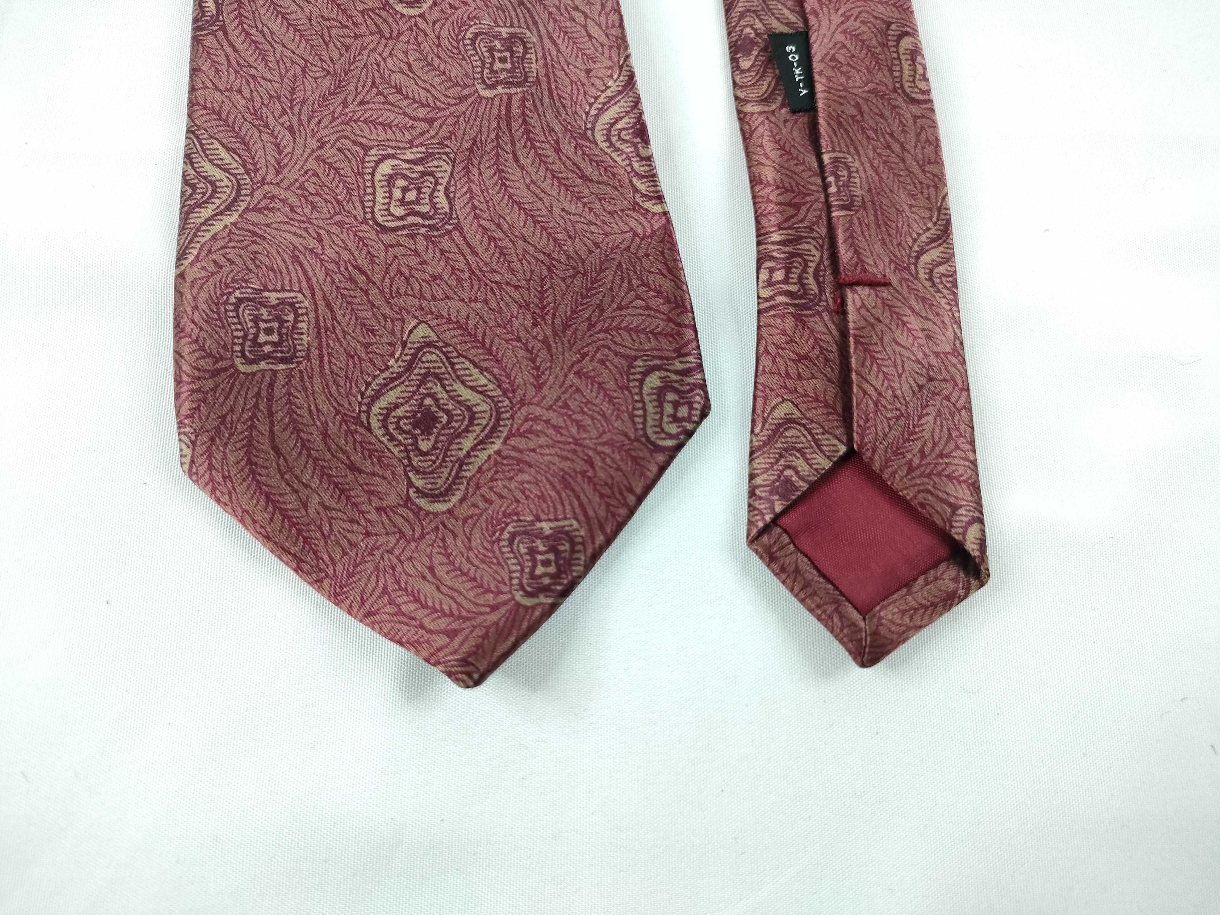 necktie and other accessories — view 3