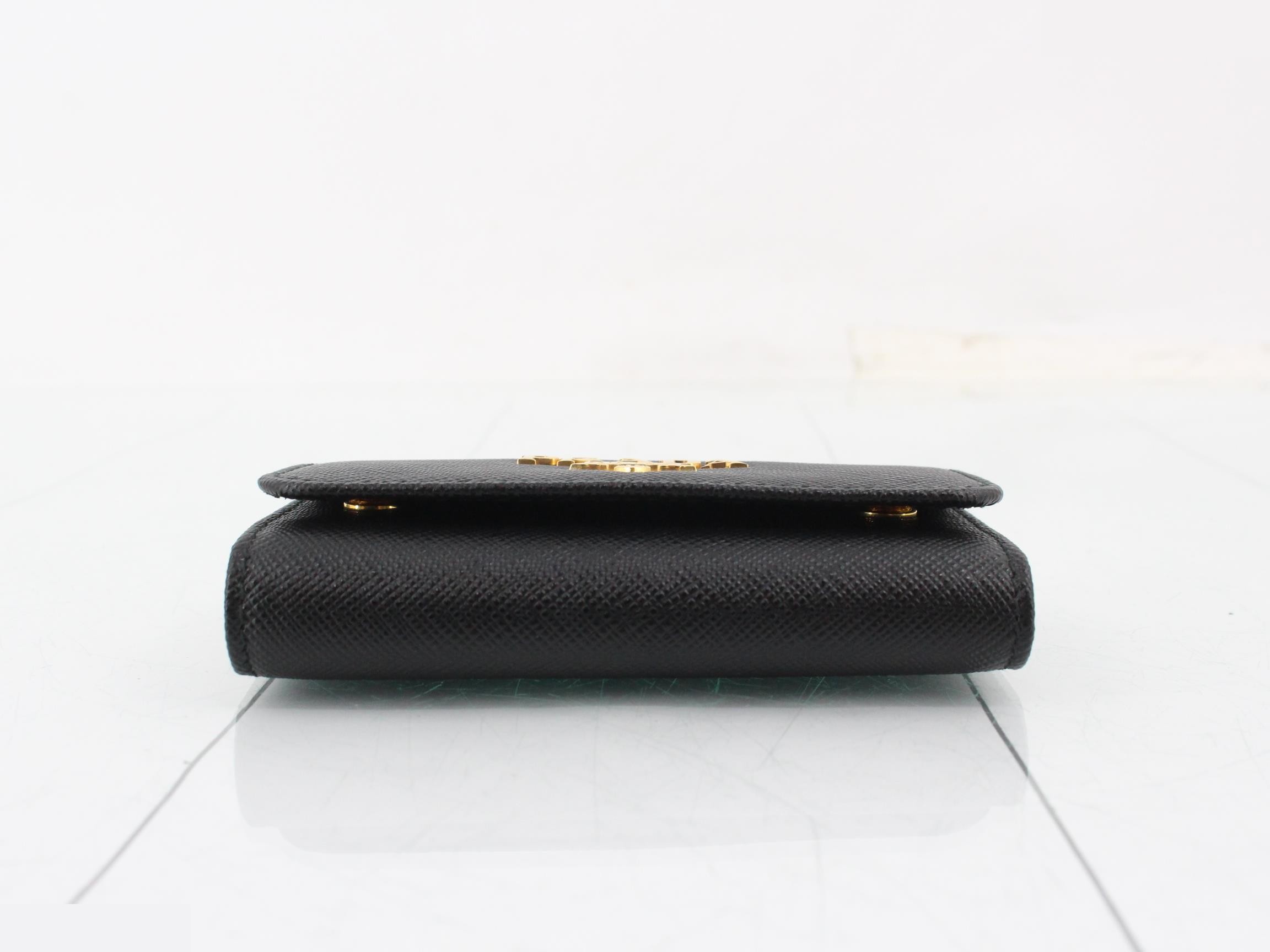 Saffiano leather 4-key case, unused, with key ring, black. — view 3