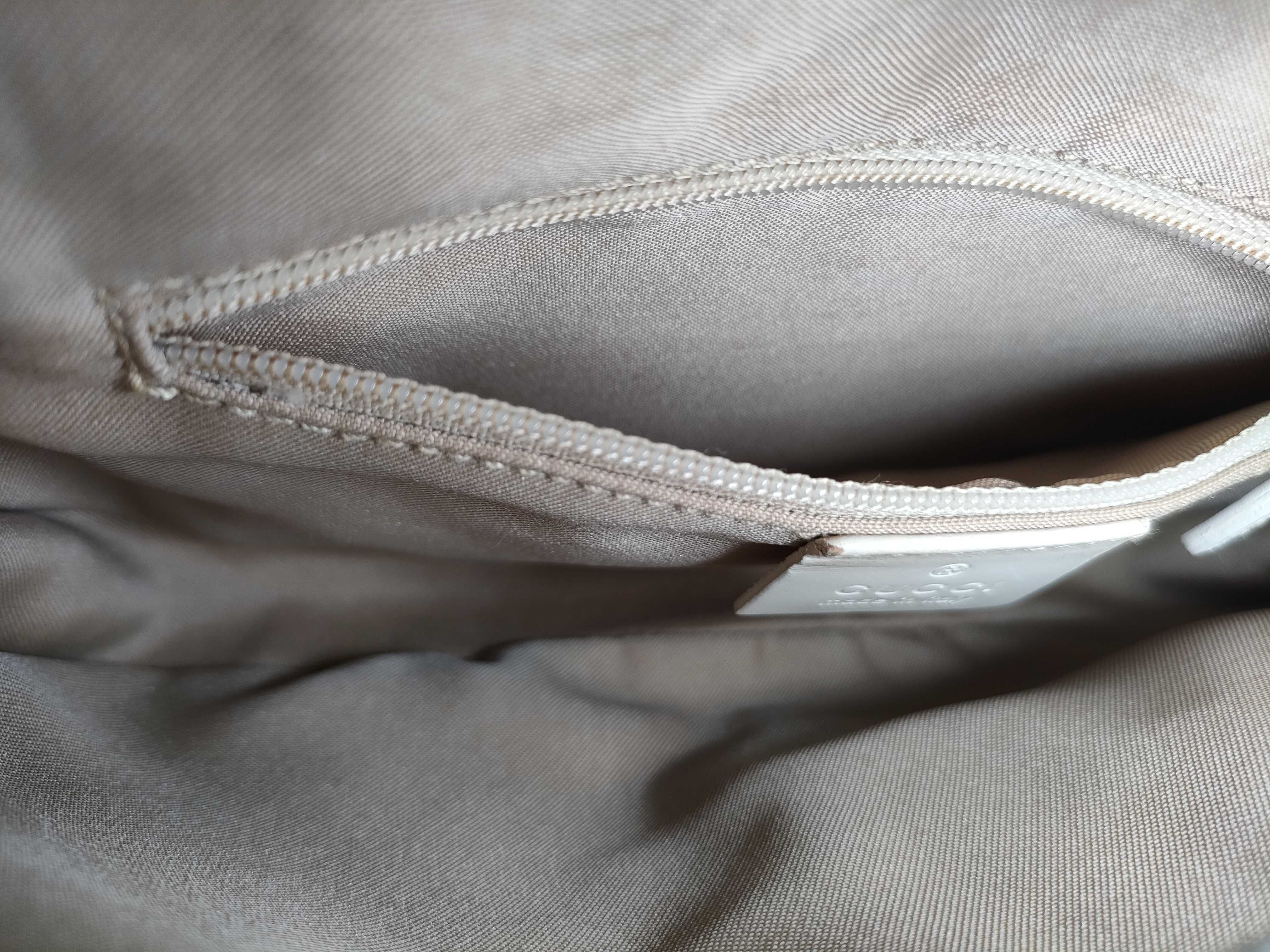 GG Canvas Jackie Shoulder Handbag — view 11