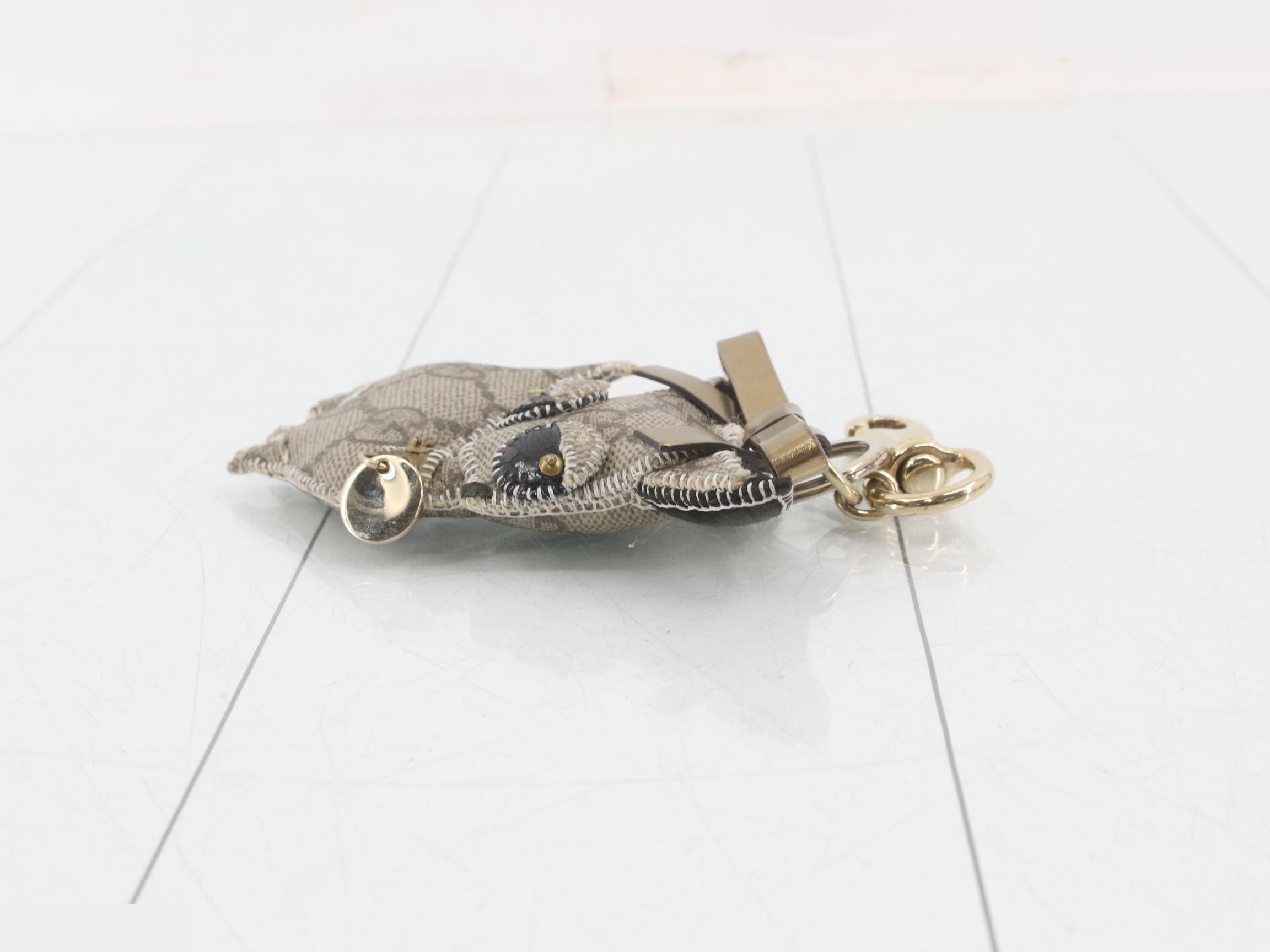 GG Supreme (accessories) - cell phone straps - keychains — view 3
