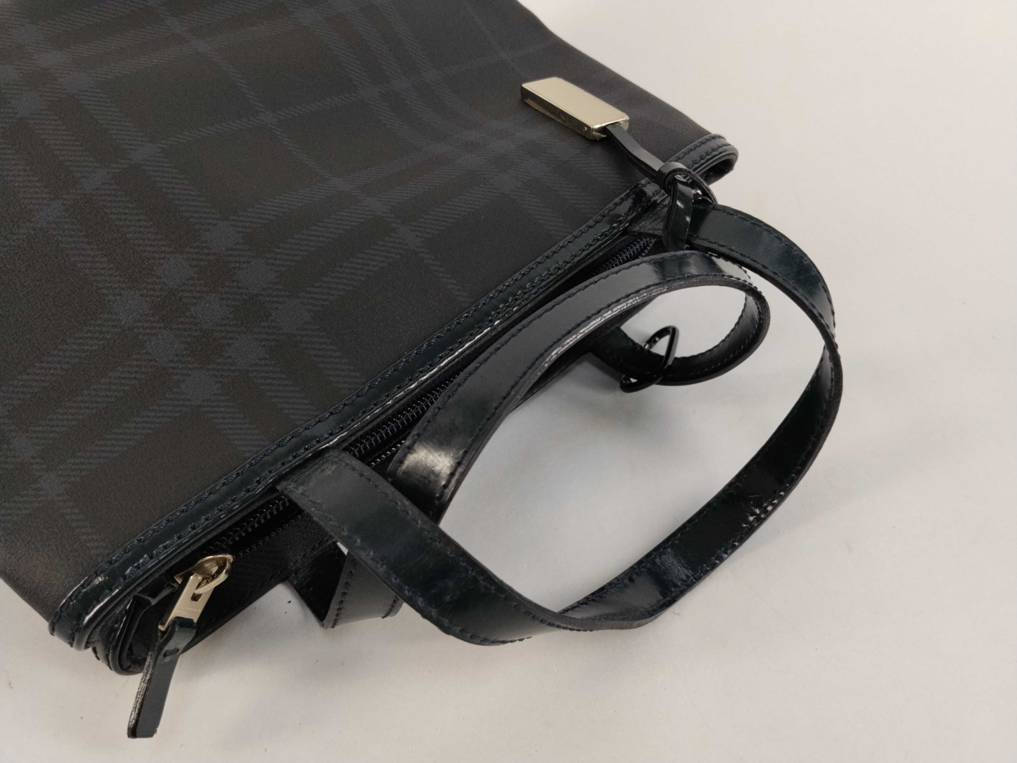 Handbag / PVC Handbag — view 3