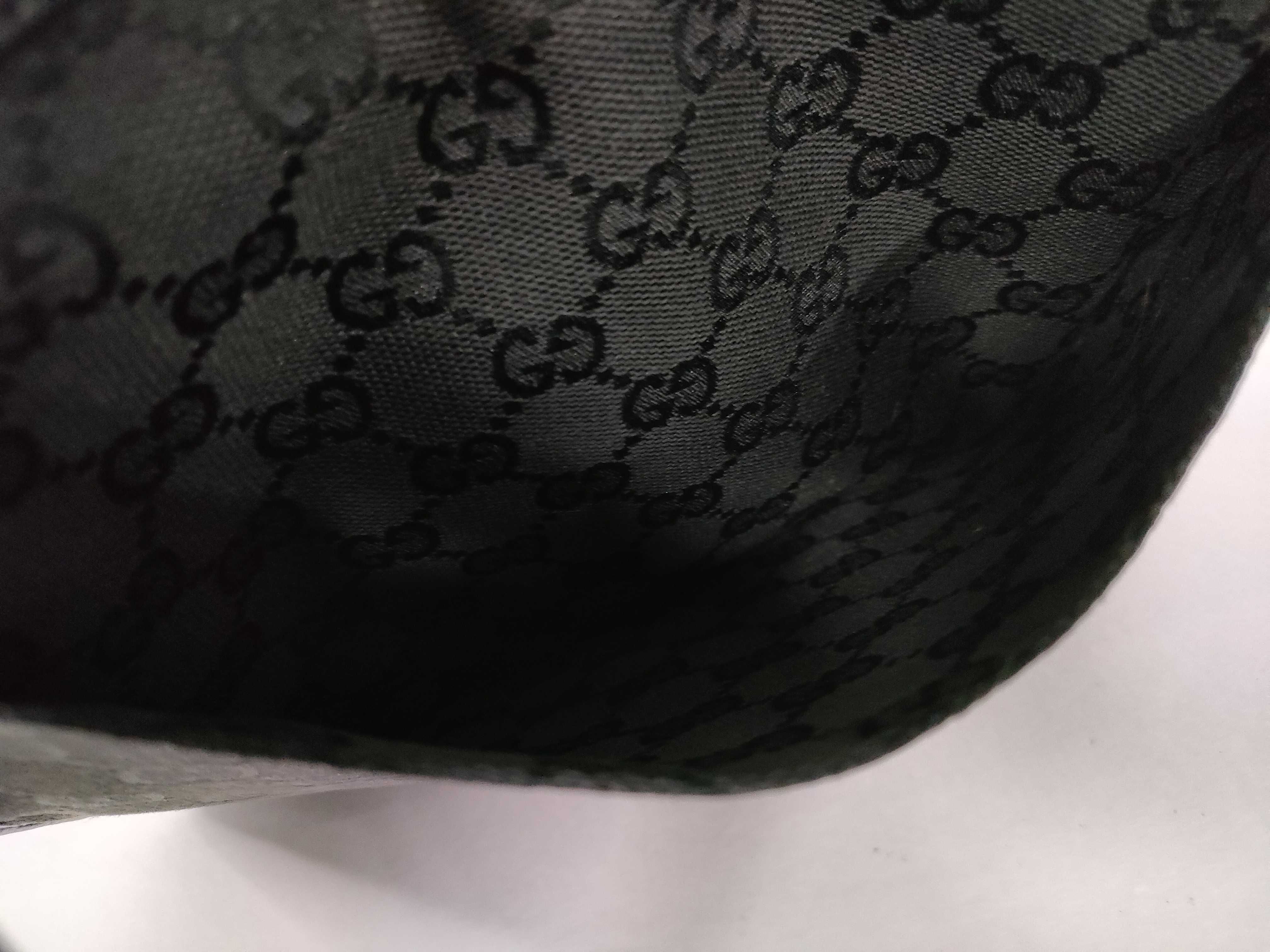 GG Canvas Shoulder Bag — view 15