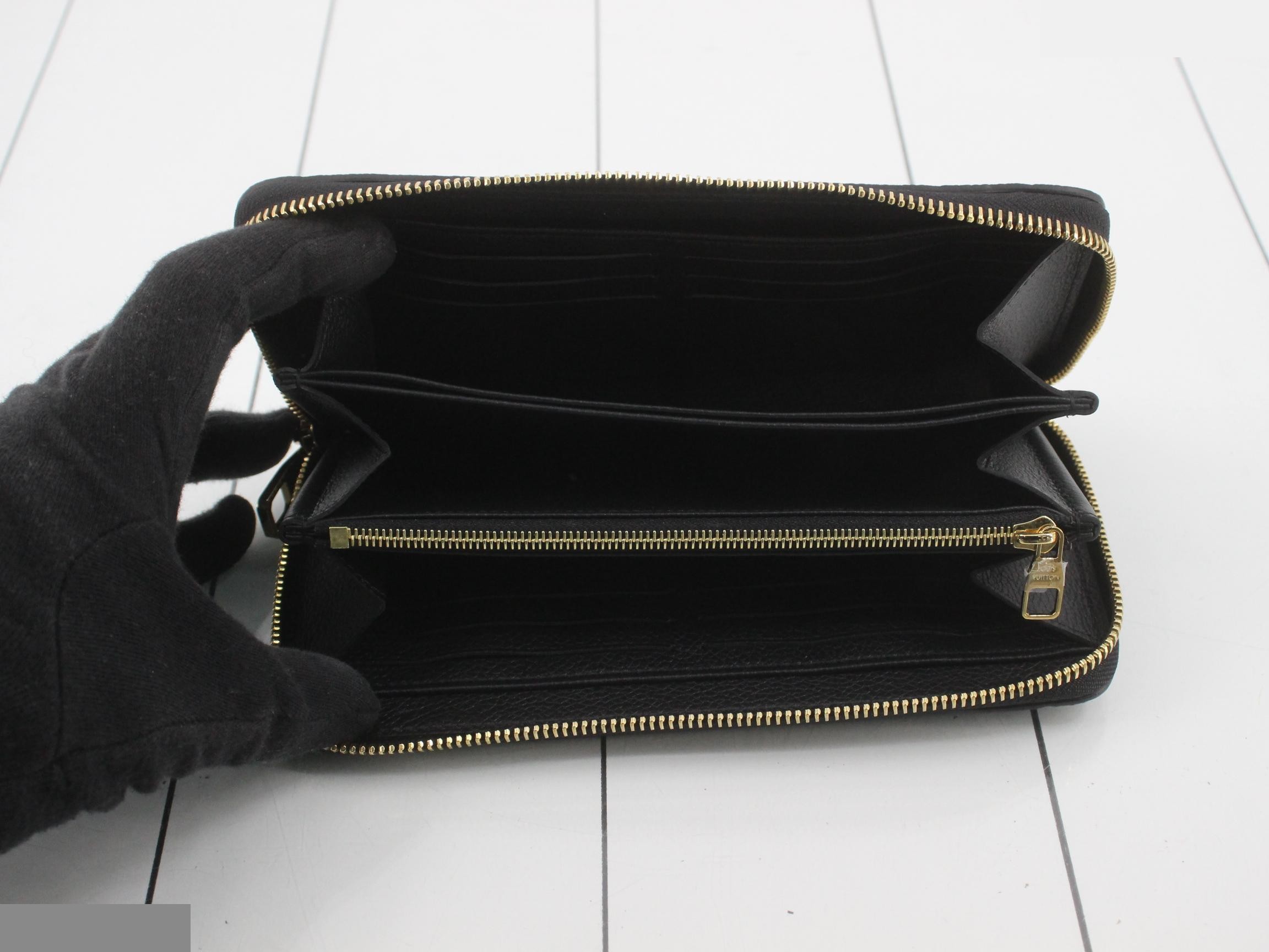 Zippy Wallet ¥152,900 Black — view 4