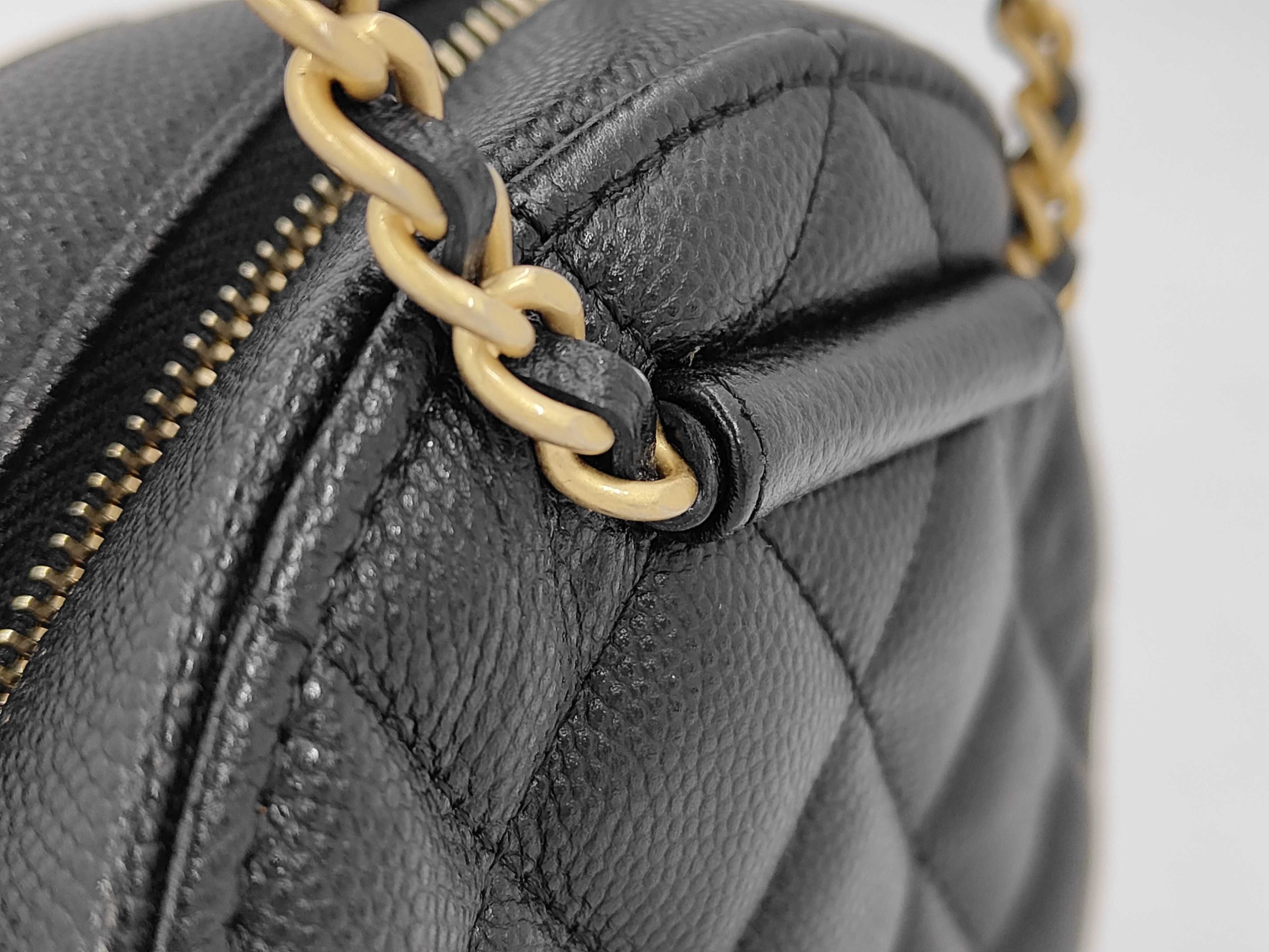 Caviar Skin Round 2WAY Handle Shoulder Bag Matelasse Bag — view 3