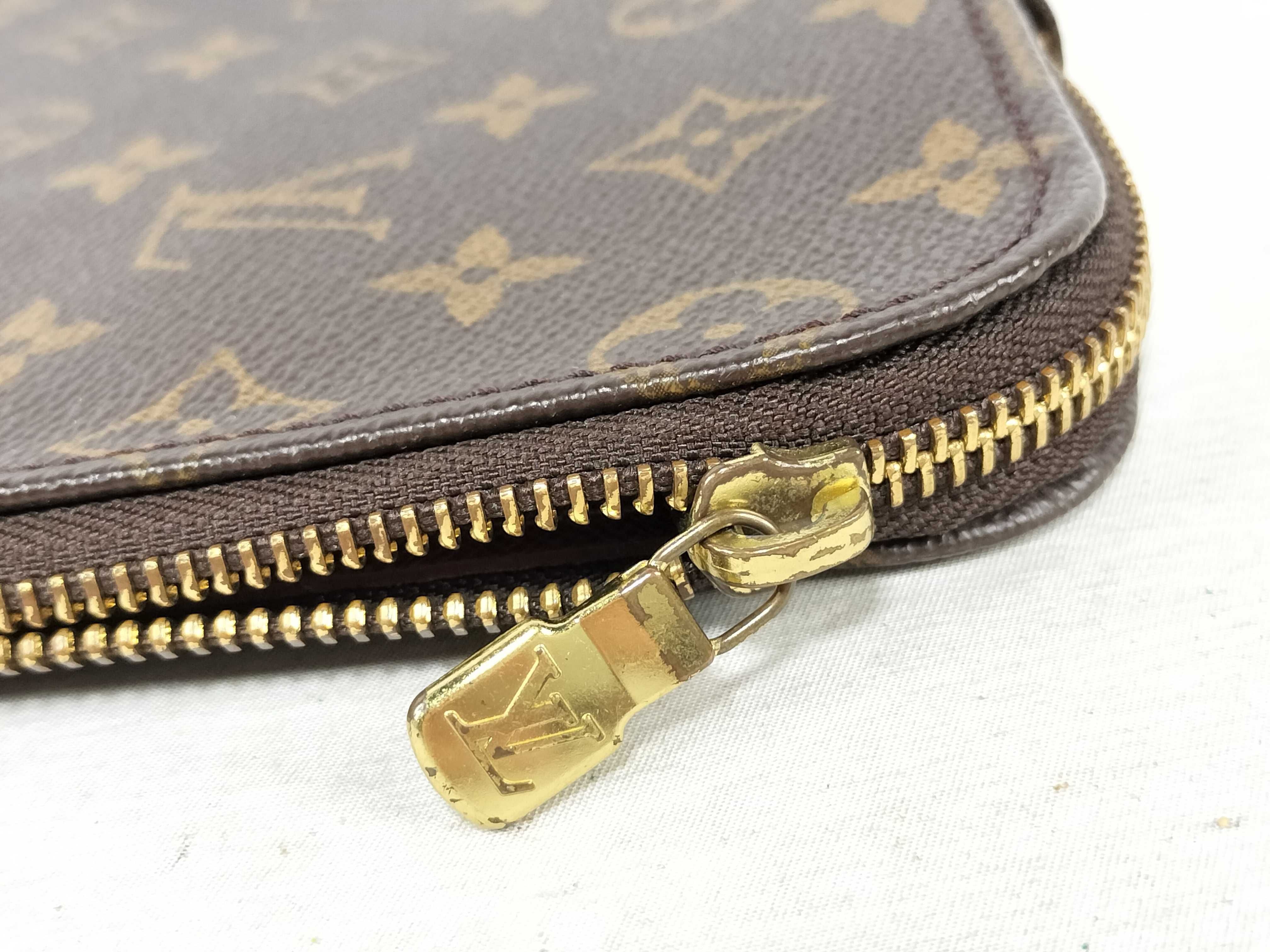 Monogram Etui Voyage GM Clutch Bag — view 10