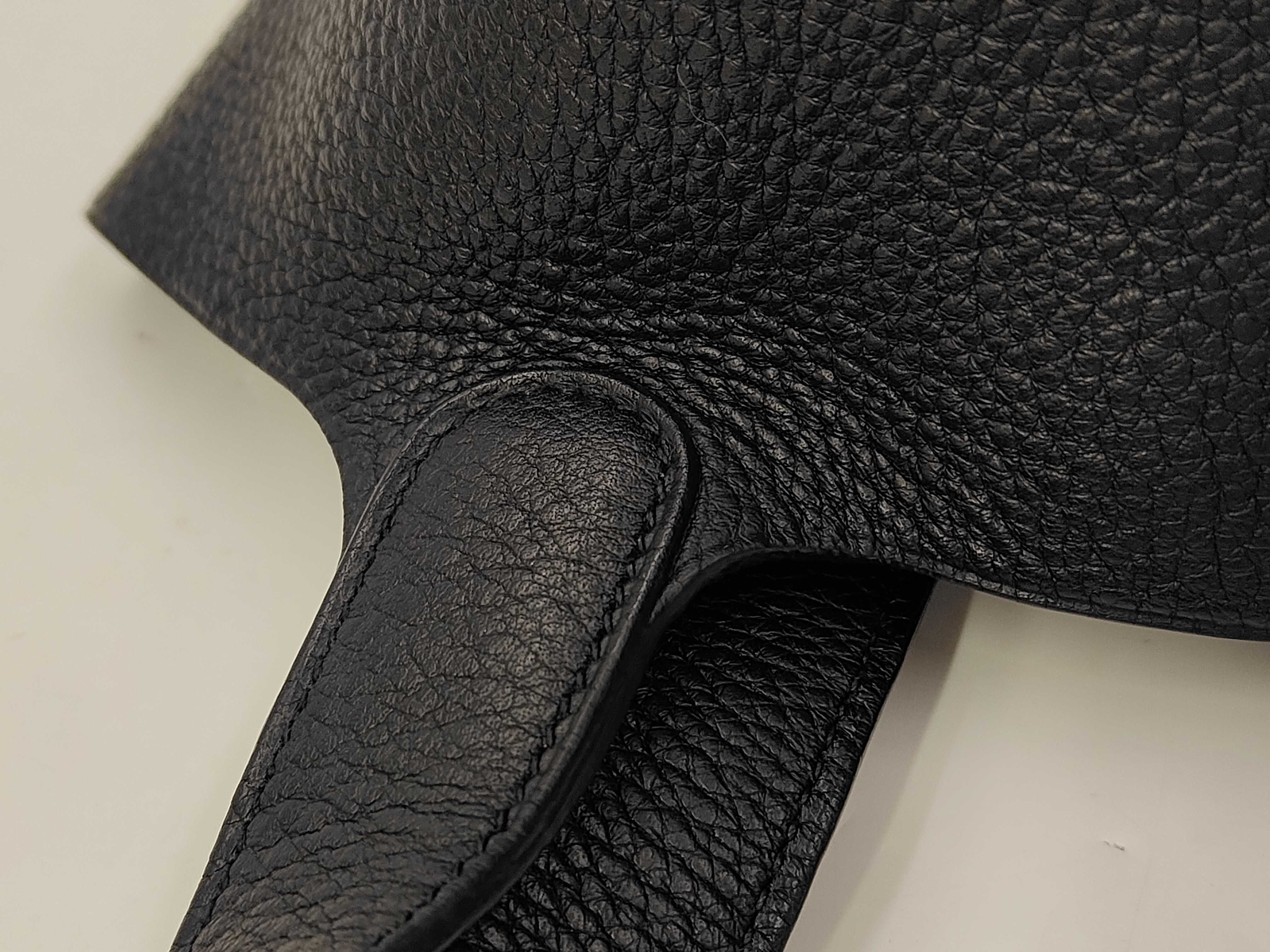Picotin Lock 22 Silver Hardware Noir [Stamp] K Handbag — view 5