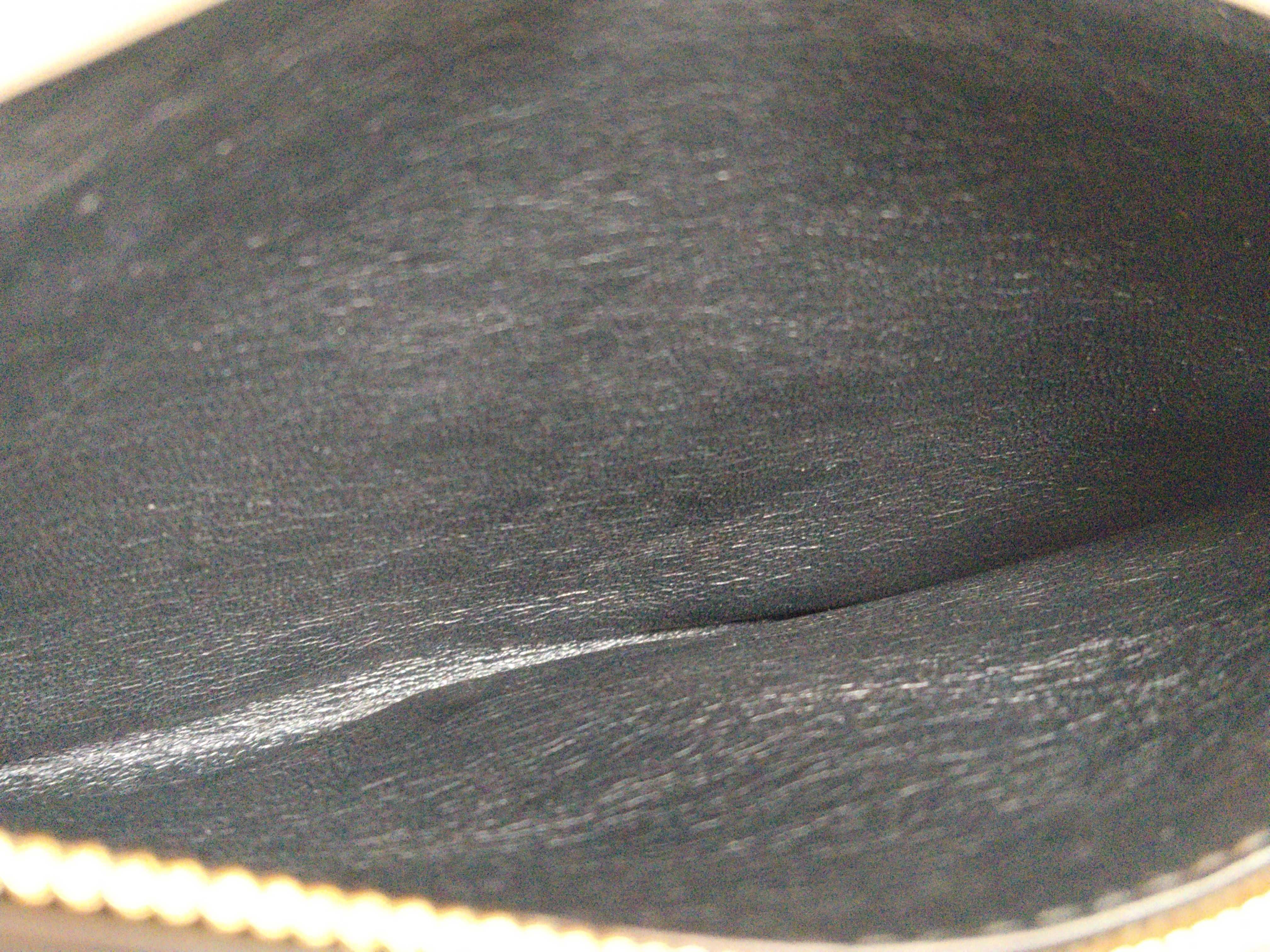 Pre-Owned Shoulder Bag Handbag — view 15