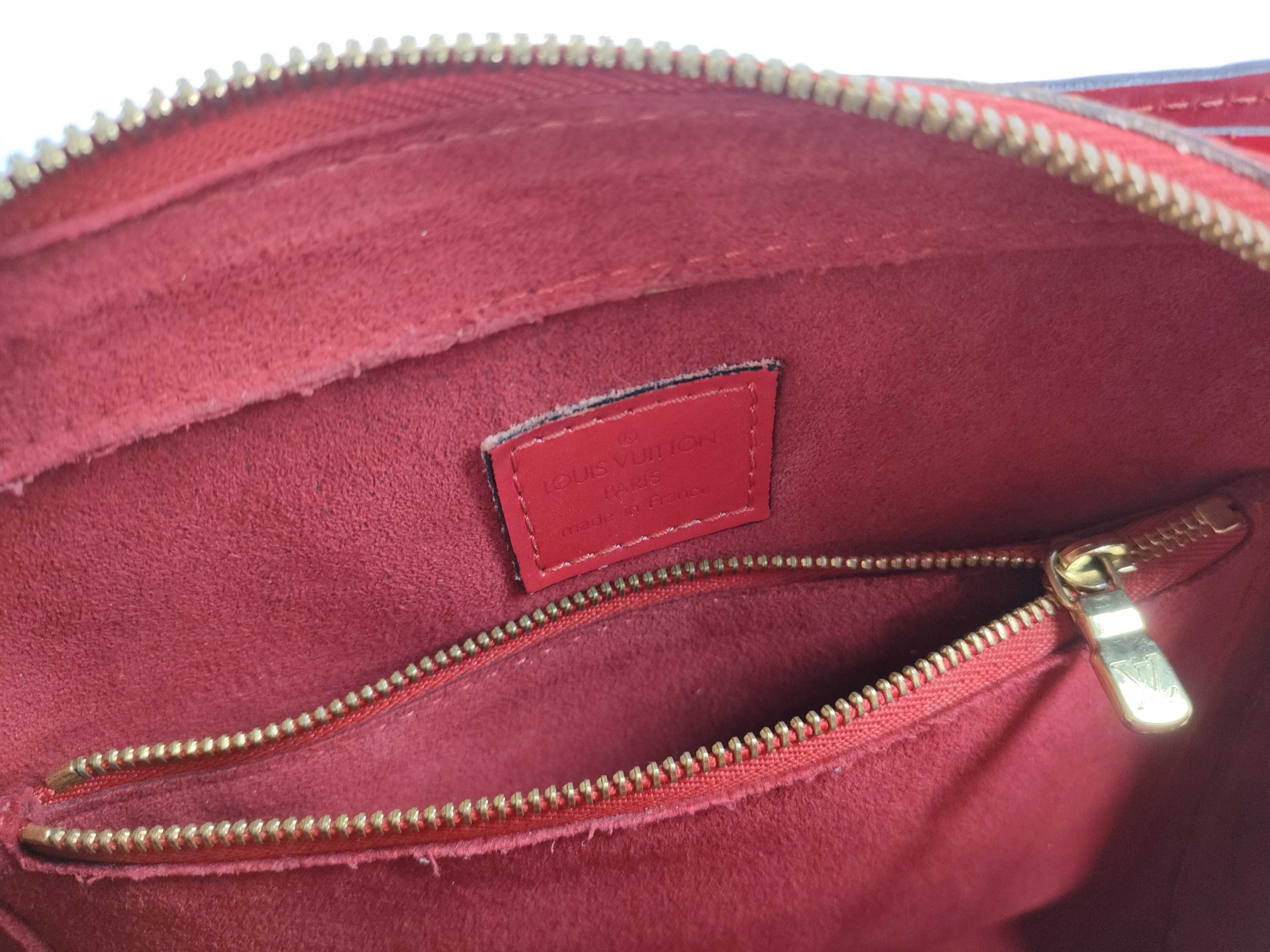 Epi Pont Neuf PM Handbag — view 14