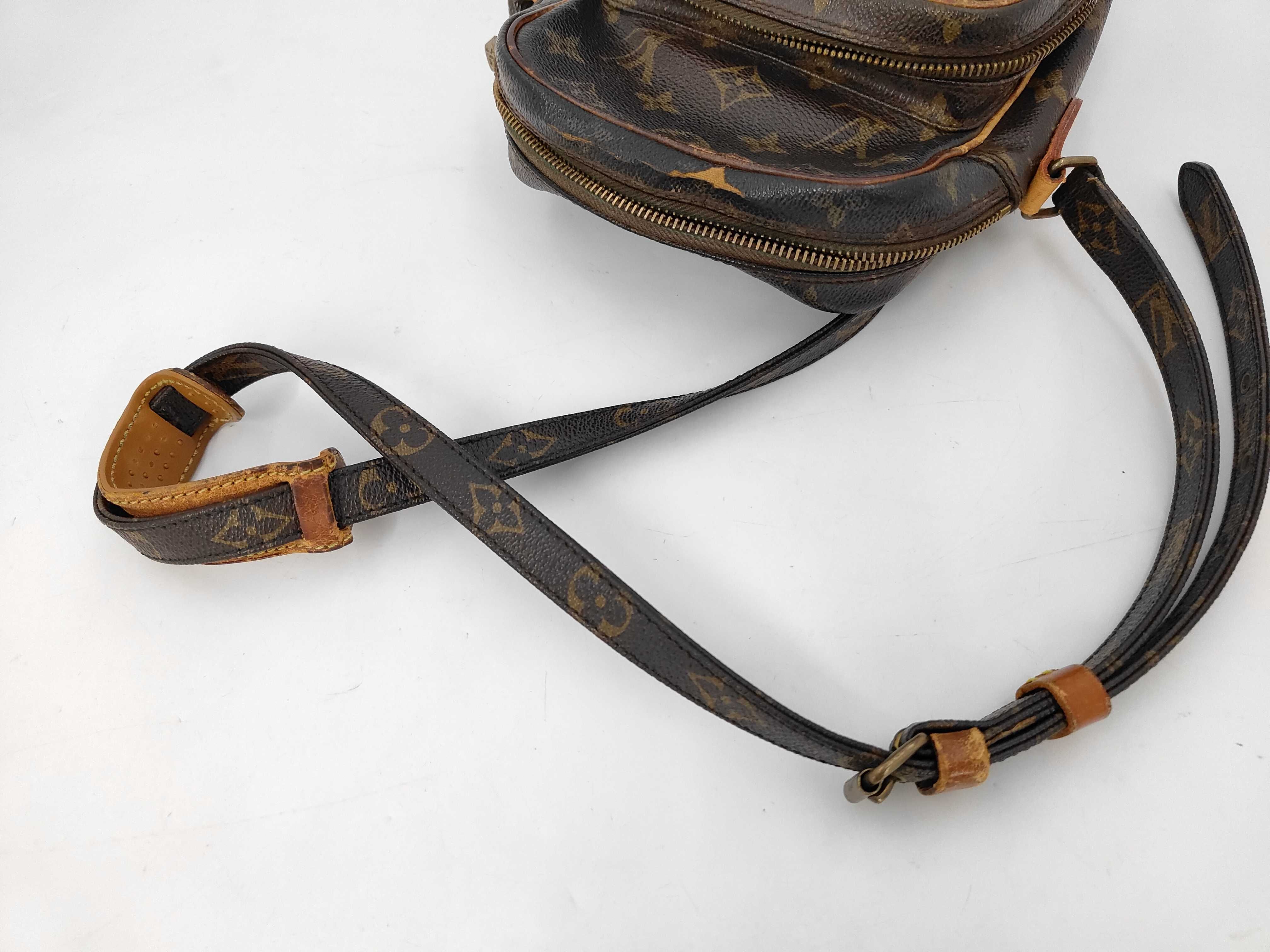 Monogram Amazon 882TH Shoulder Bag — view 5