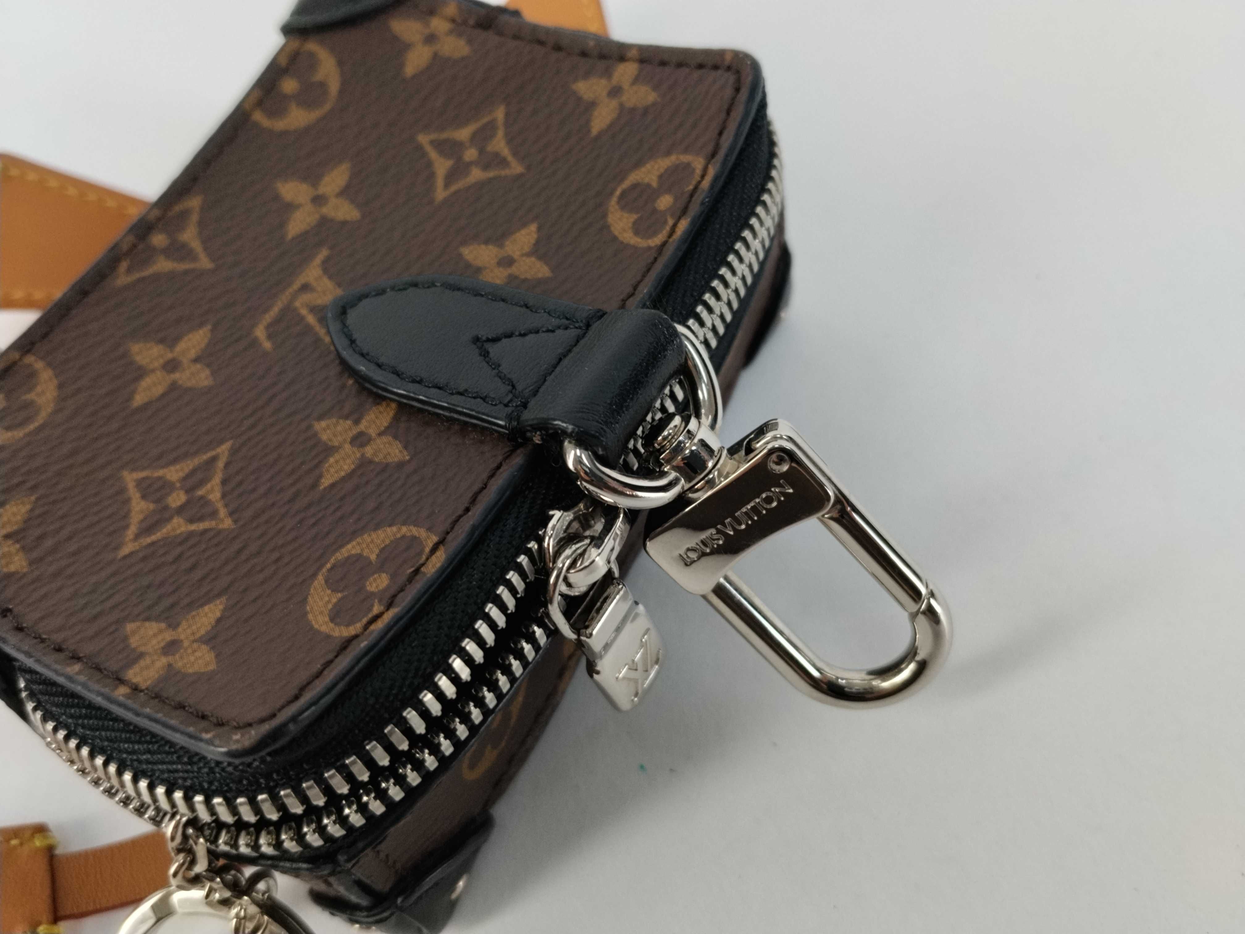 Monogram Louis Vuitton Charm Monogram Macassar Mr. Soft Trunk Charm — view 3