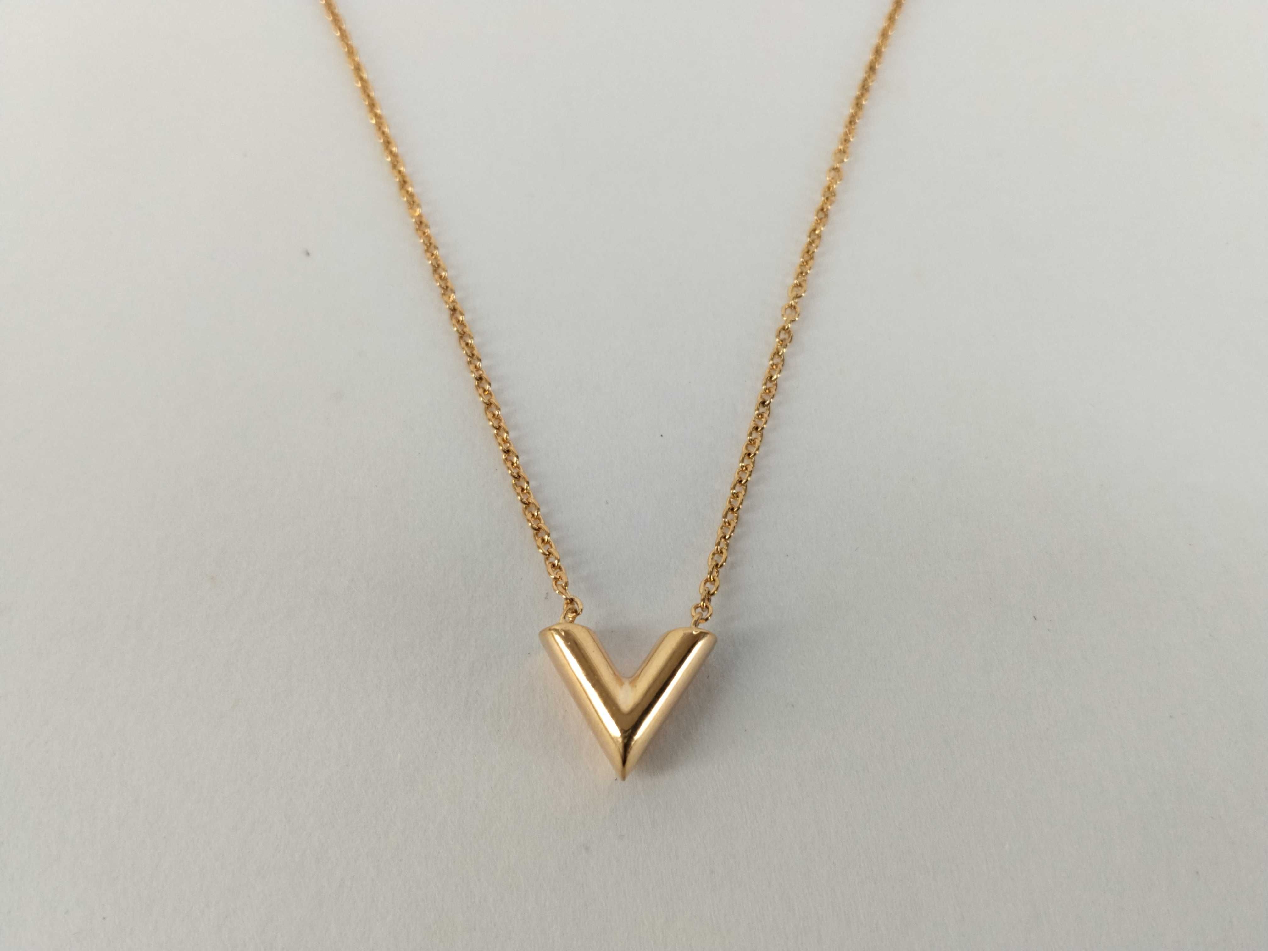 Essential V Necklace — view 2