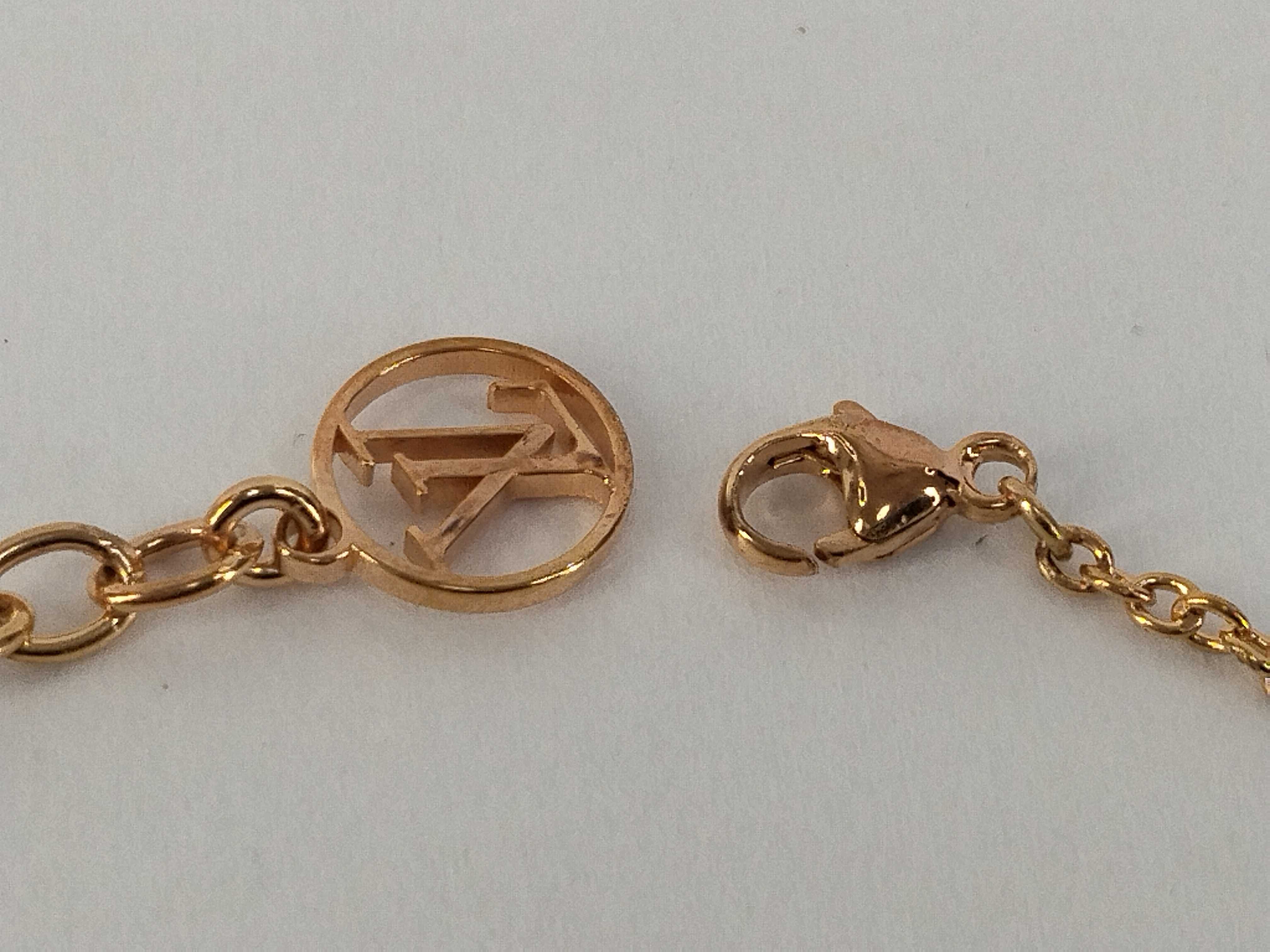 Essential V Necklace — view 7