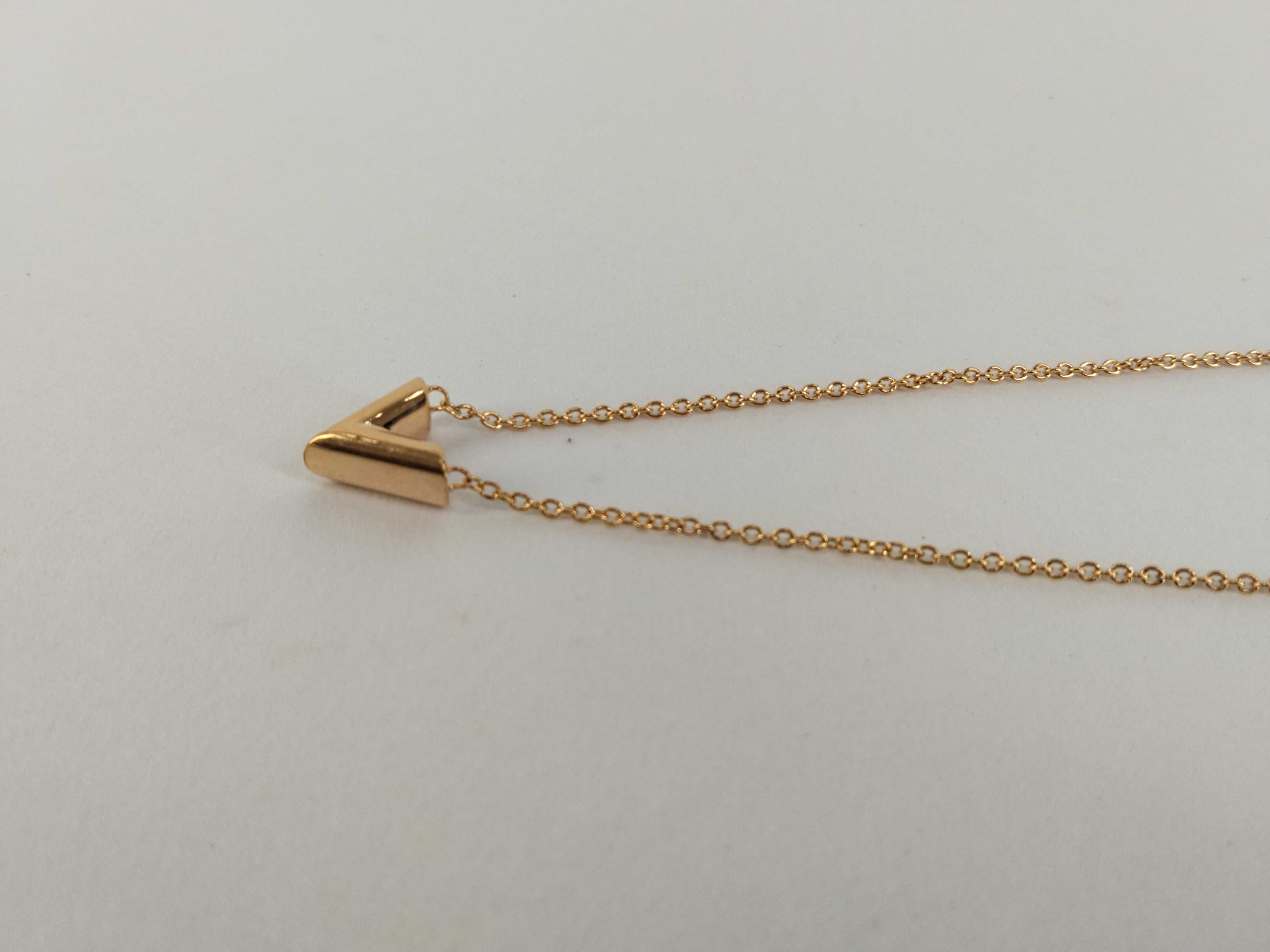 Essential V Necklace — view 8