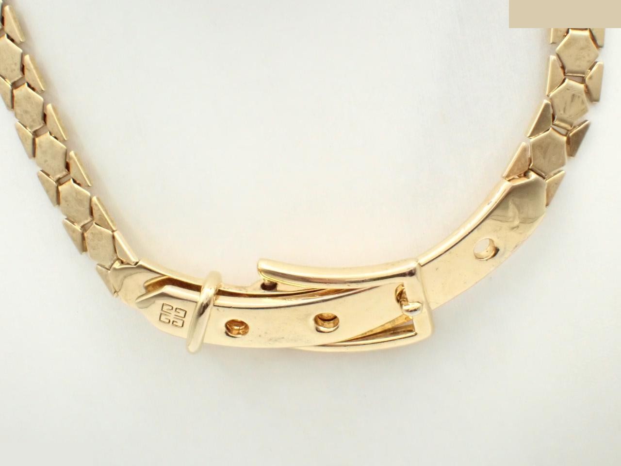 Other line: Precious metals, necklaces, pendants, neck circumference approximately 43 cm. — view 2