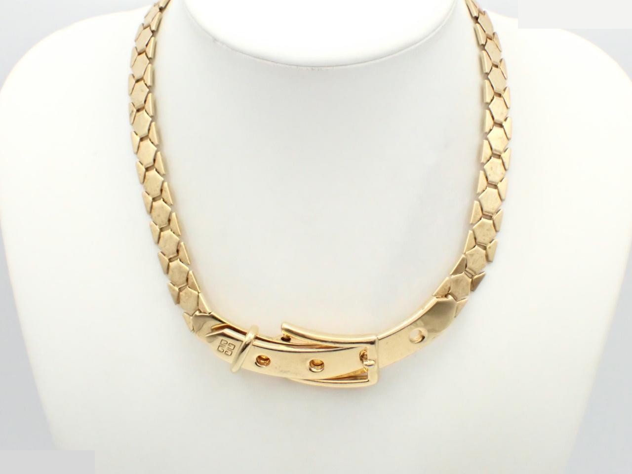 Other line: Precious metals, necklaces, pendants, neck circumference approximately 43 cm. — view 3