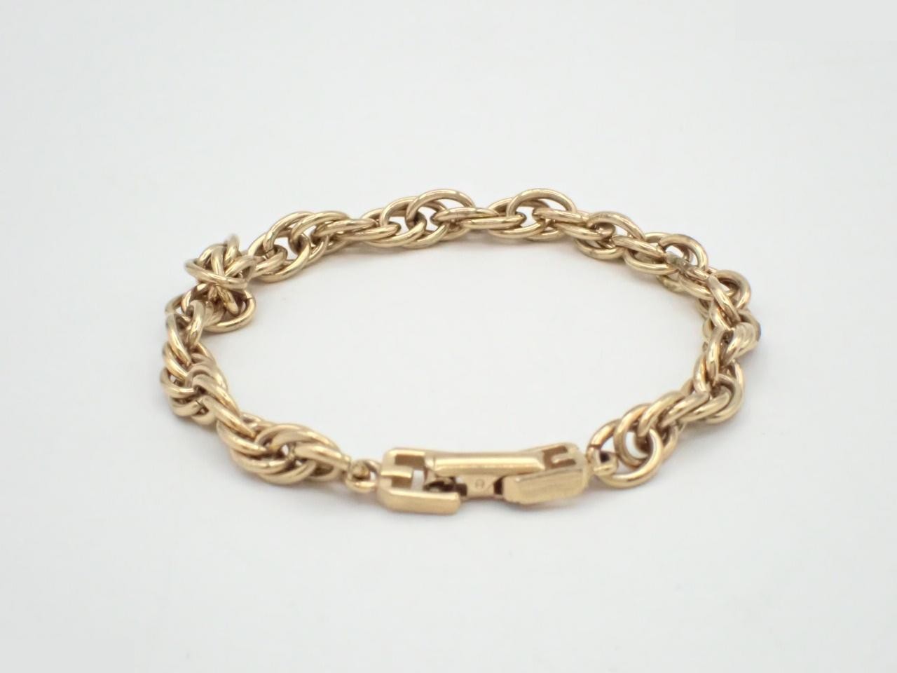 Bracelet, wrist circumference approximately 16.5 cm — view 2